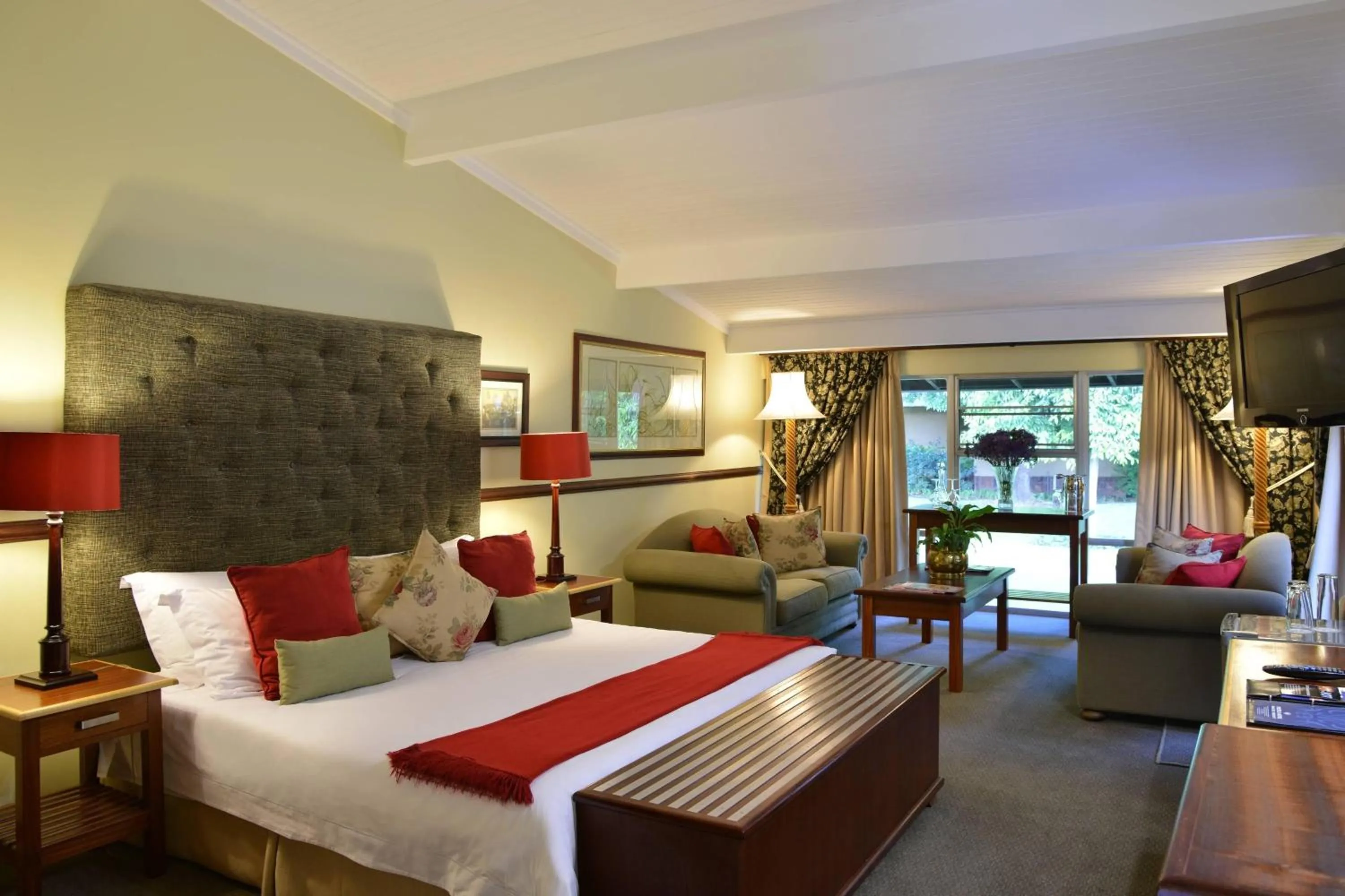 Photo of the whole room, Bed in Protea Hotel by Marriott Polokwane Ranch Resort