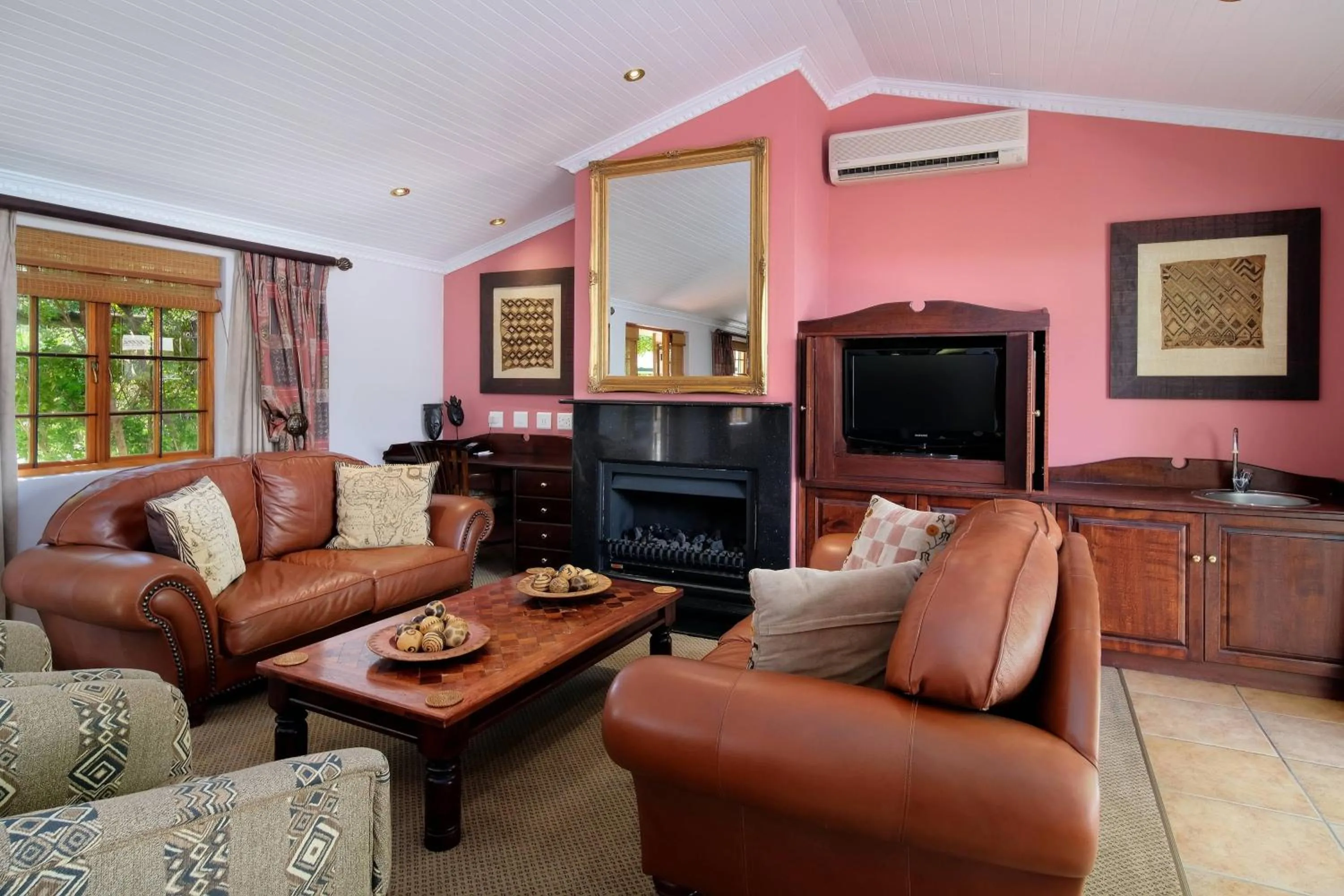 Living room in Protea Hotel by Marriott Polokwane Ranch Resort