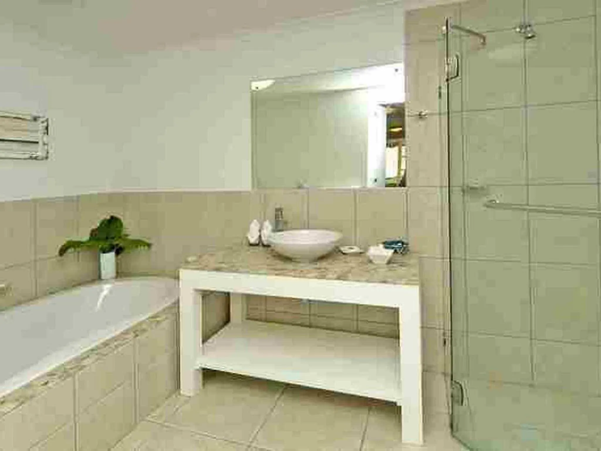 Bathroom in The Knysna Belle Guest House