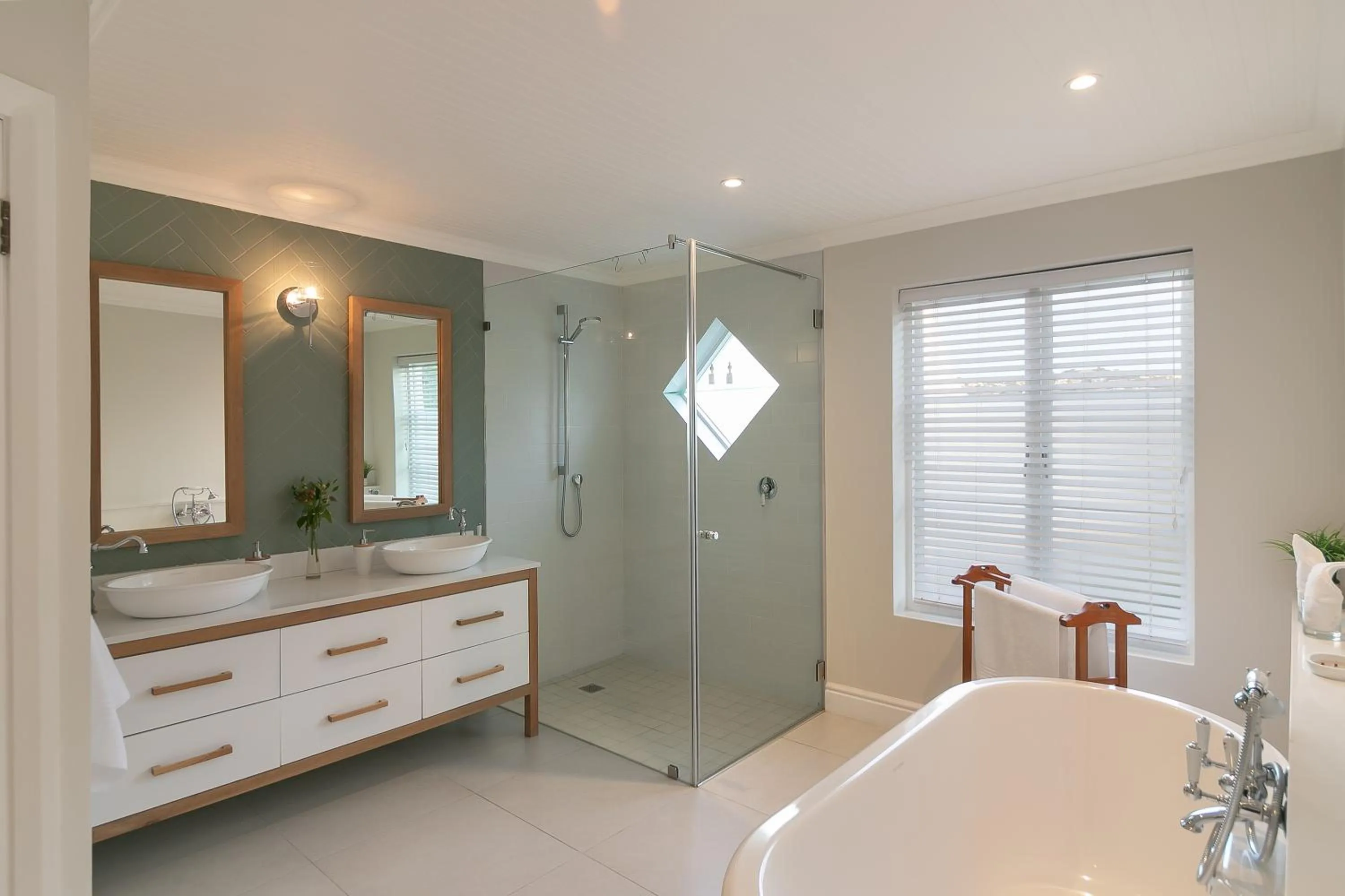 Shower in The Knysna Belle Guest House