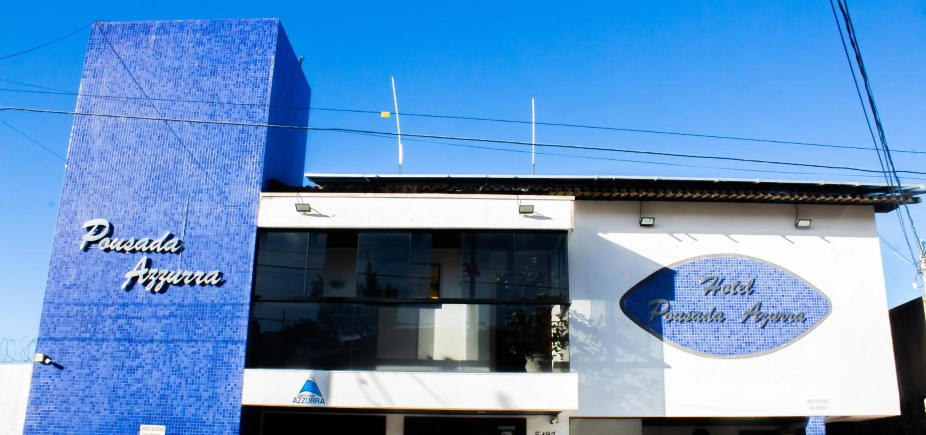 Property building in Hotel Pousada Azzurra