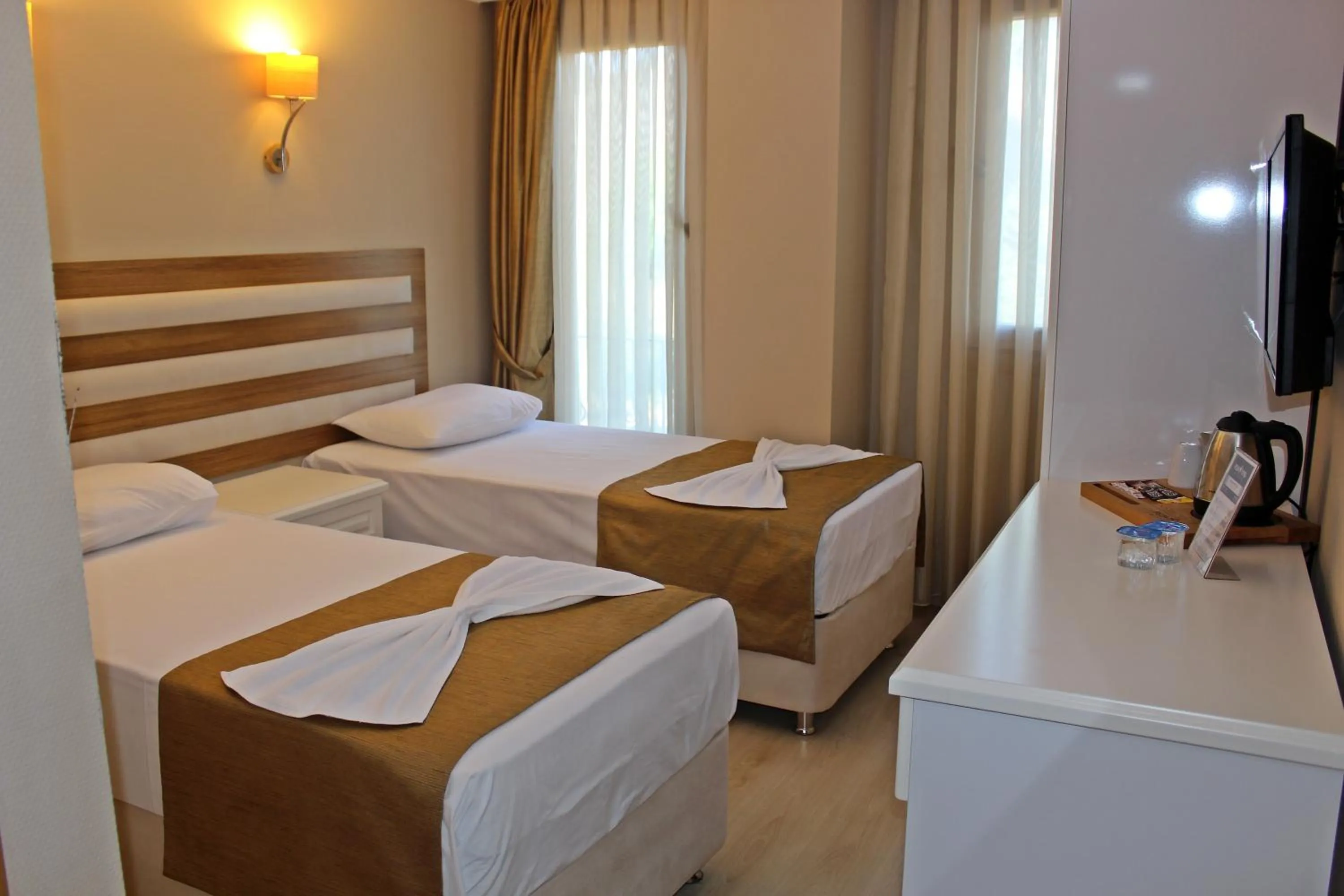 Bed in Feza Otel