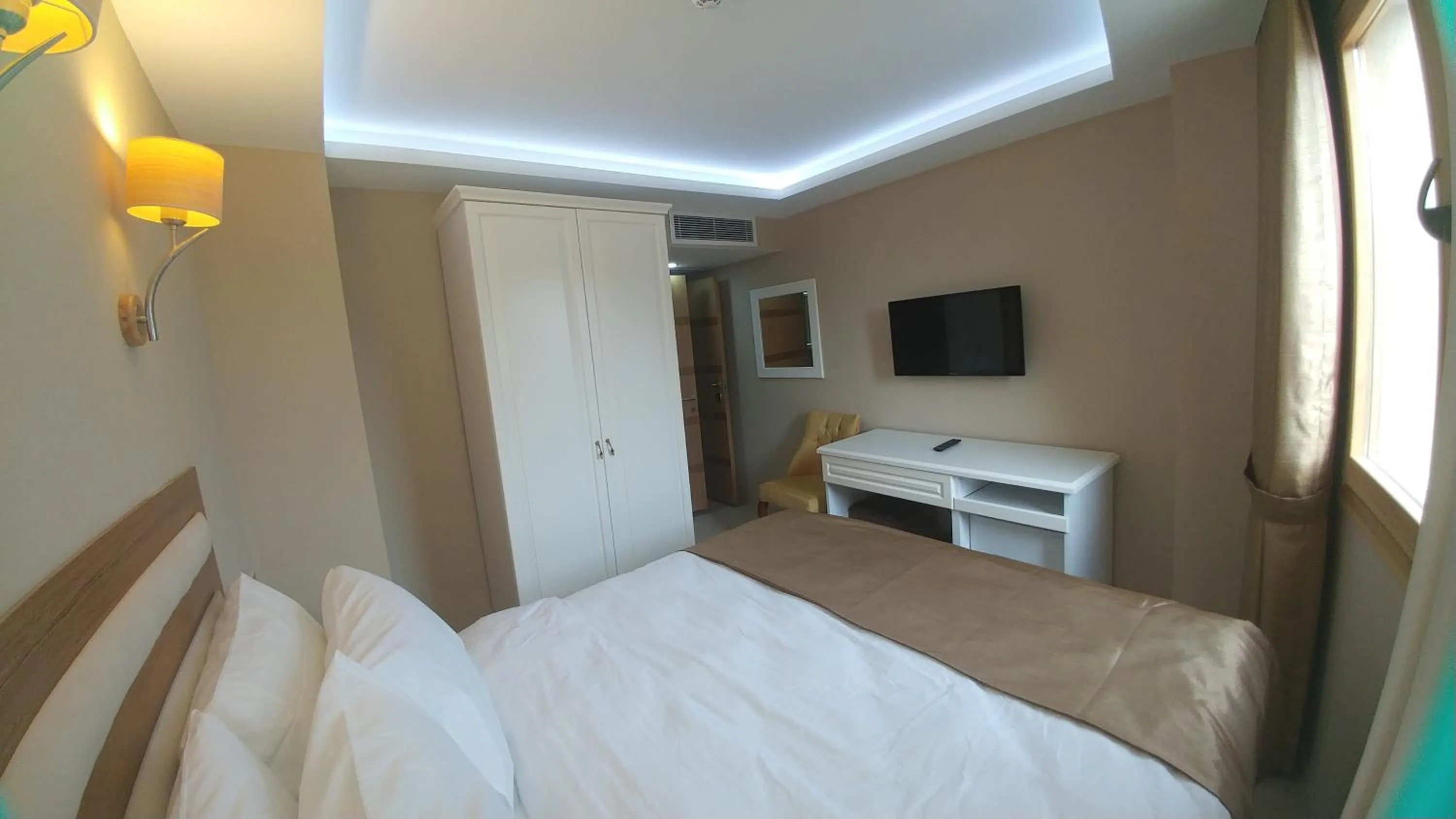 Bed in Feza Otel