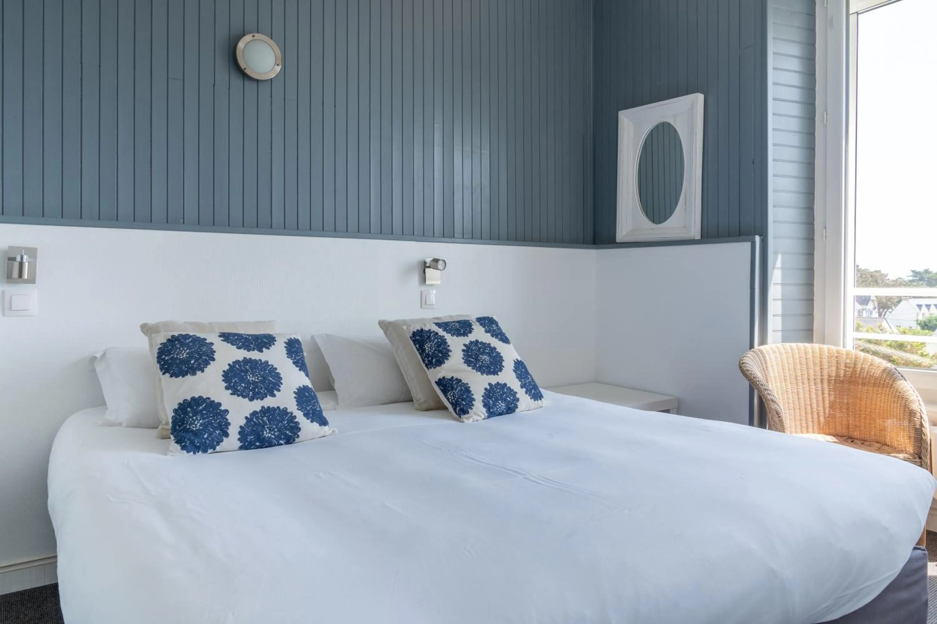 Bed in Hôtel Des Deux Mers