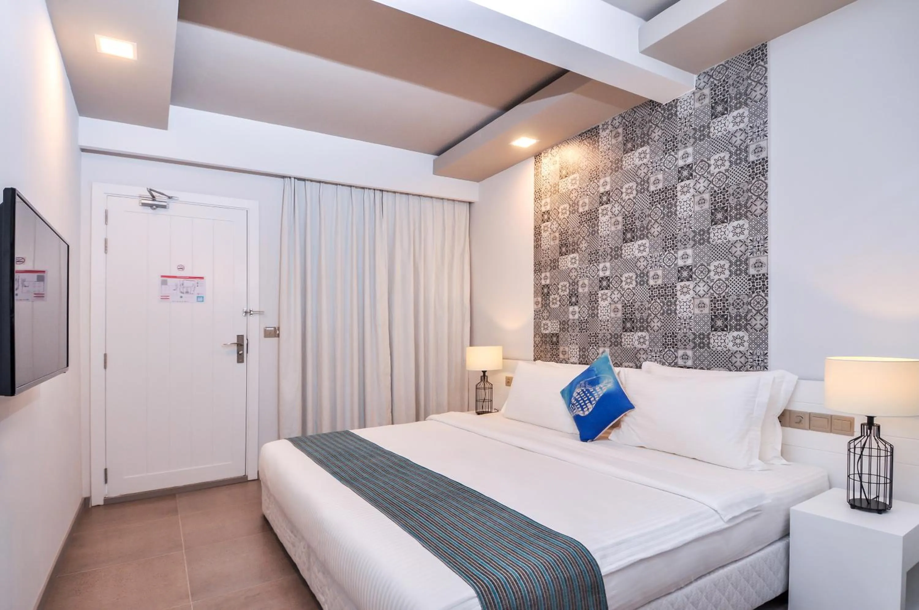 Bedroom, Bed in Velana Beach Hotel Maldives