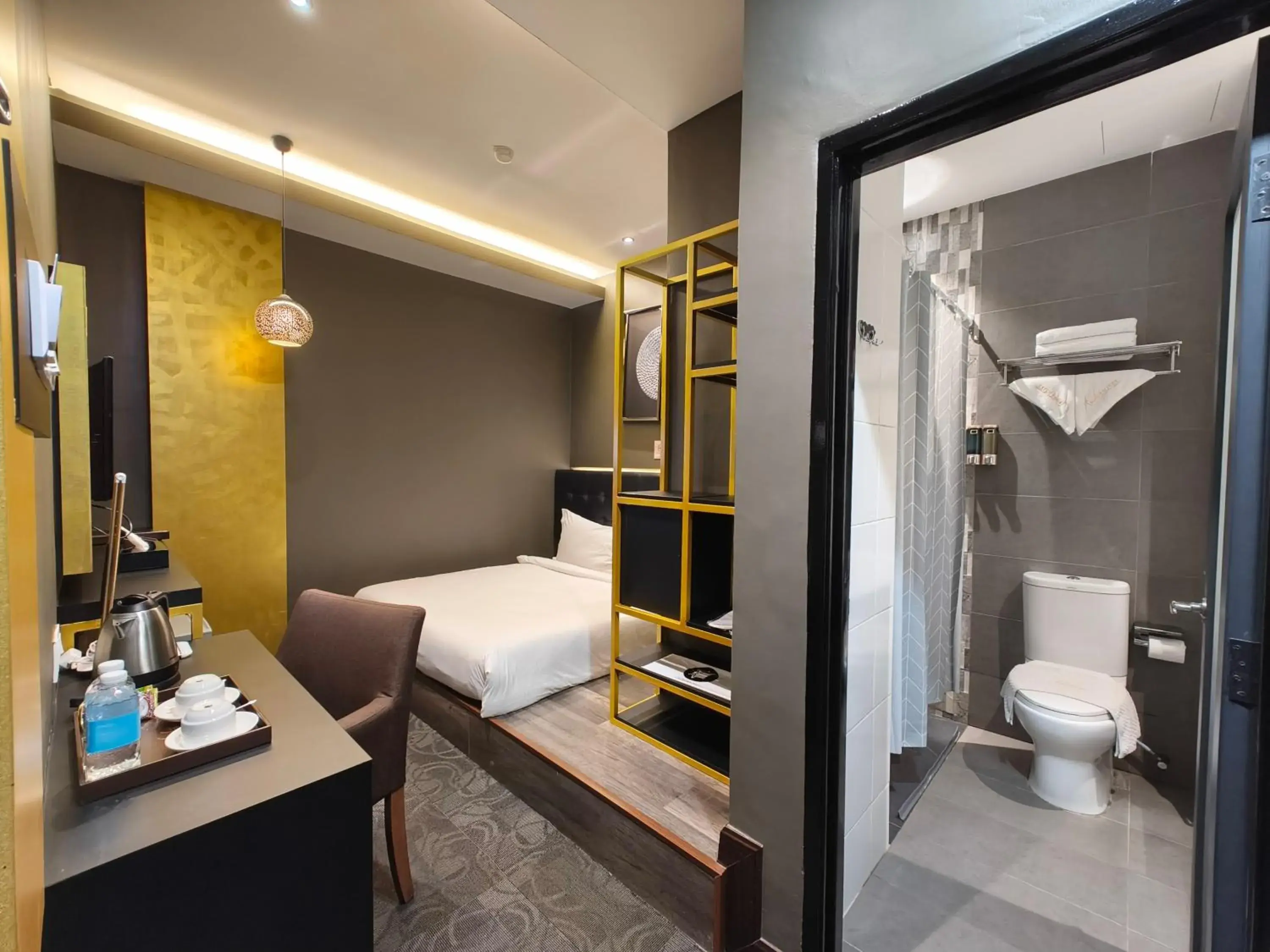 Superior Queen Room - single occupancy in Asiatic Hotel Superior Queen Room - single occupancy in Asiatic Hotel