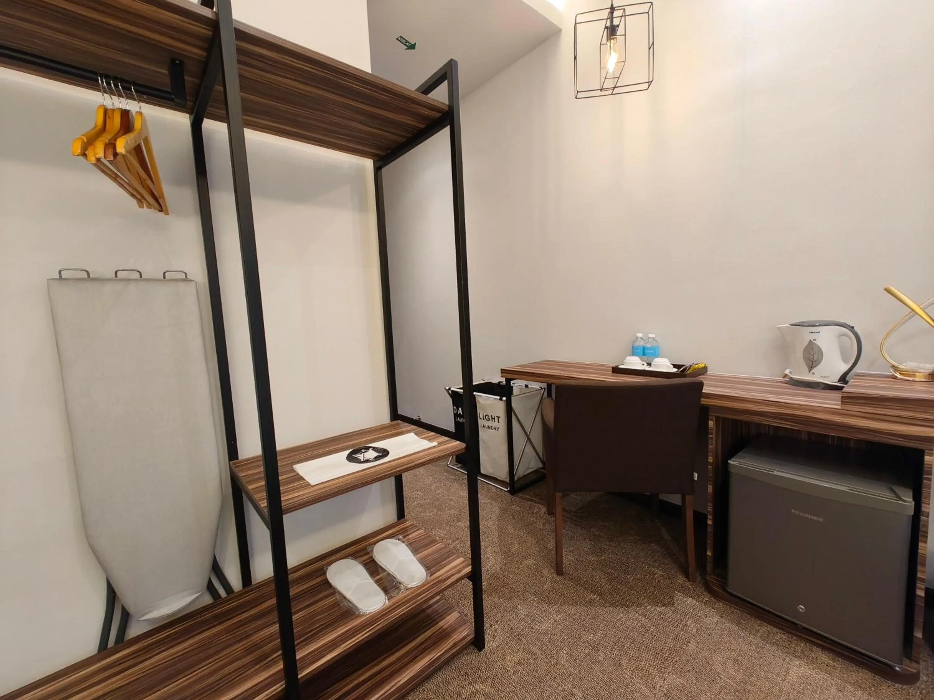 Coffee/tea facilities in Asiatic Hotel