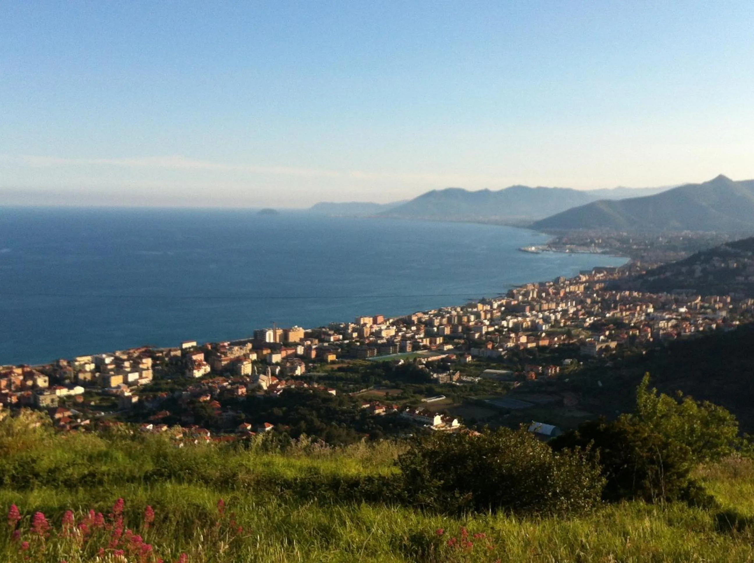 Logo/Certificate/Sign in Residence Holidays