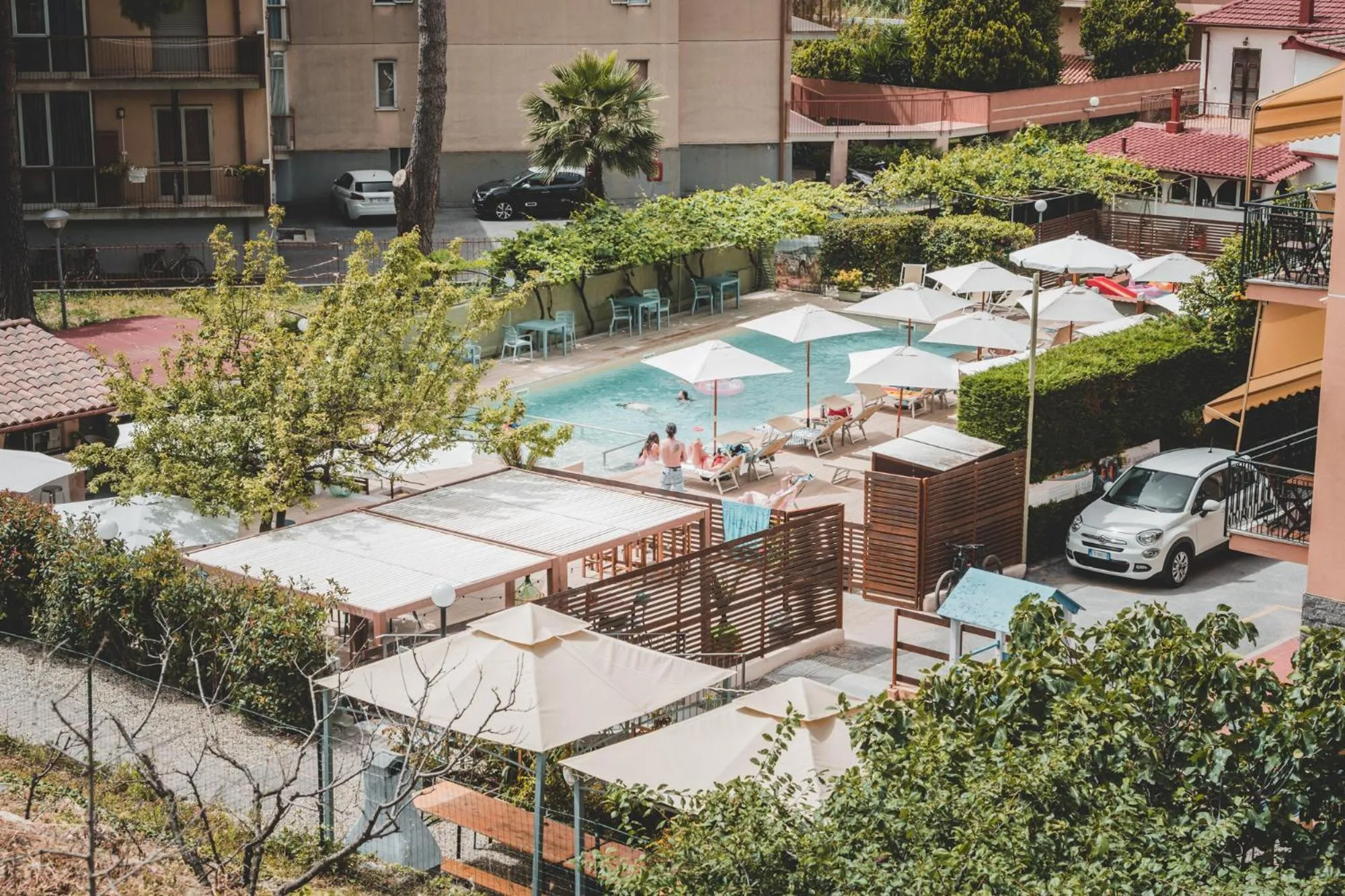 Swimming pool in Residence Holidays