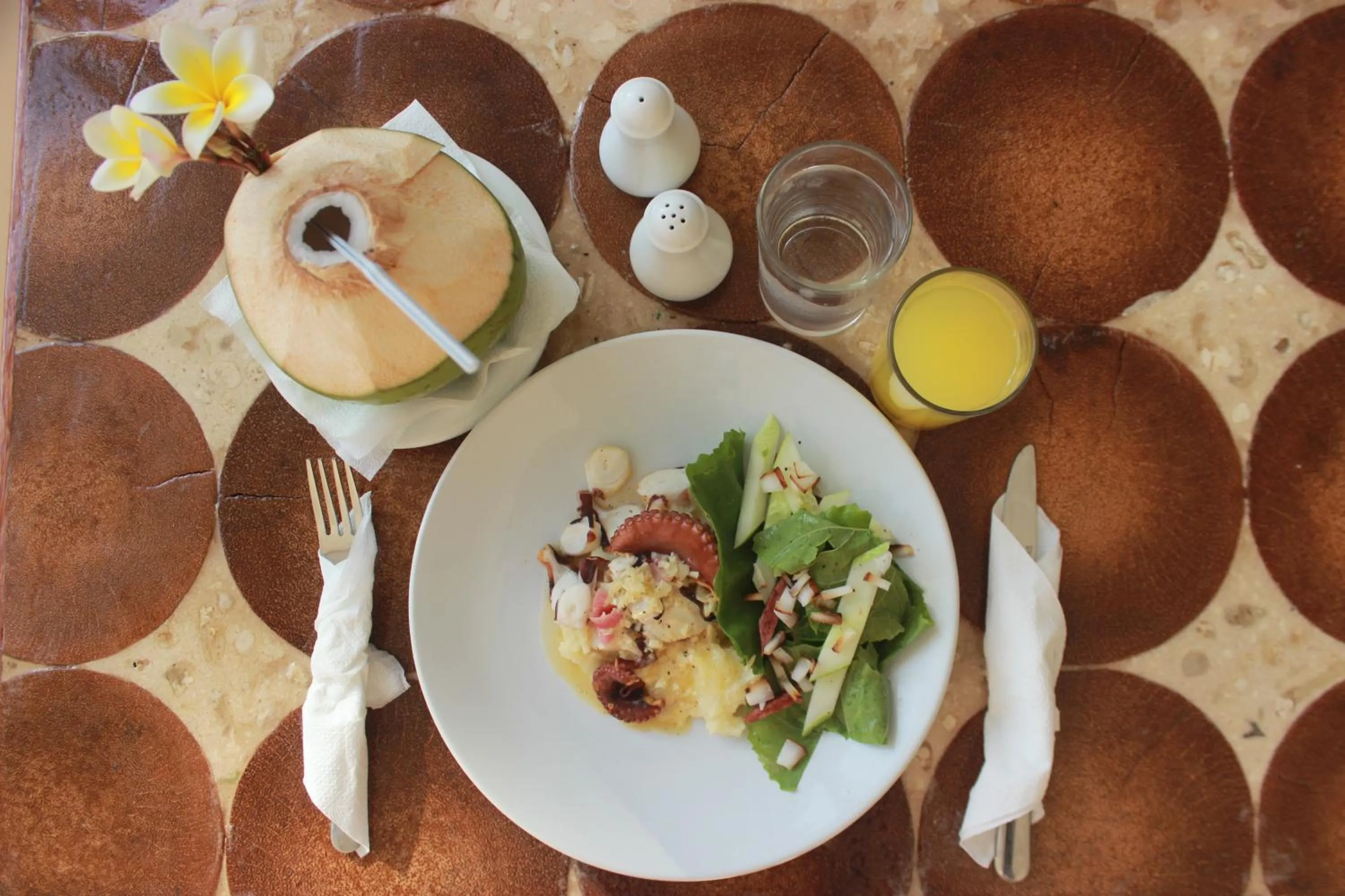 Meals in Island Break