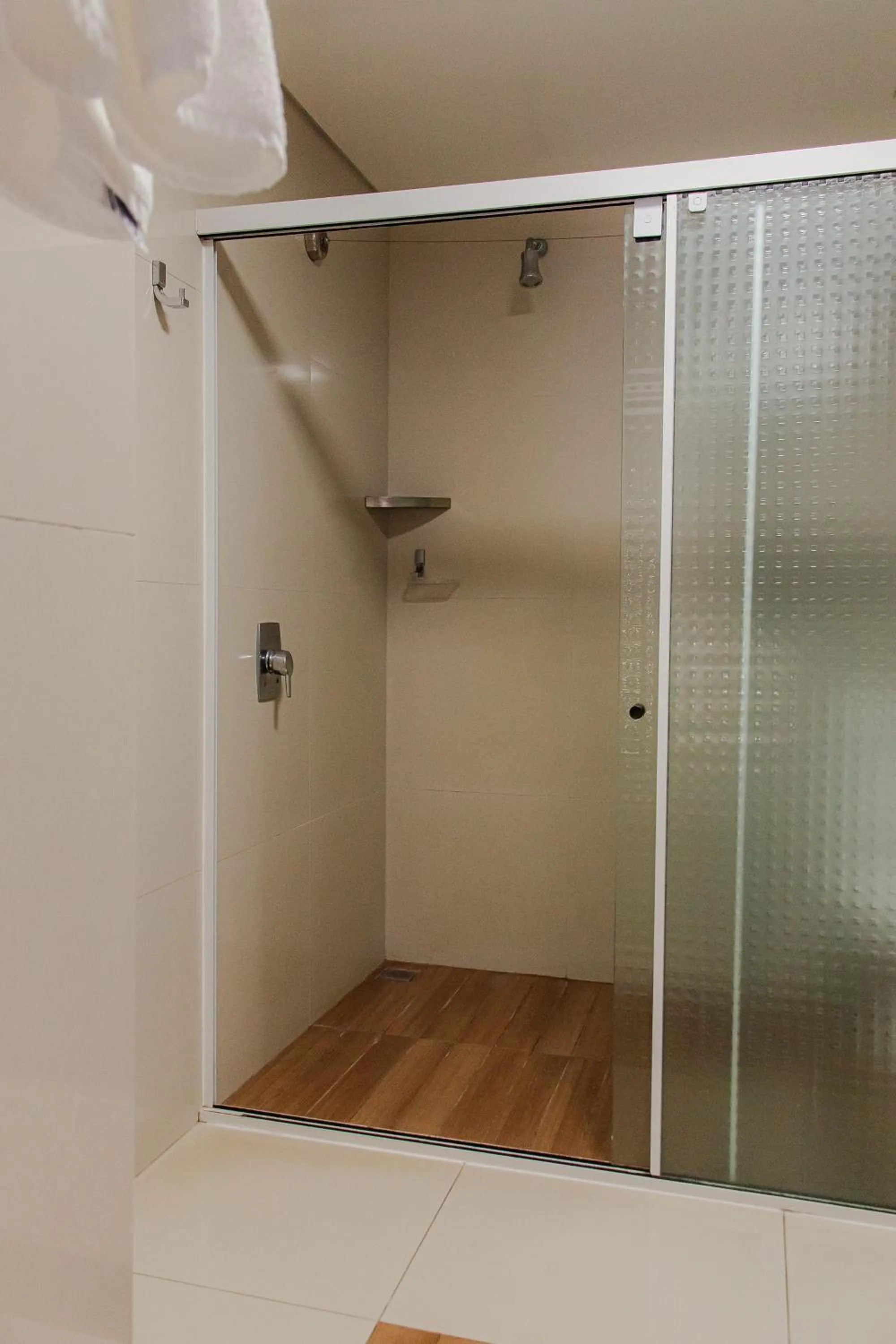 Shower in Recanto Cataratas - Thermas, Resort e Convention