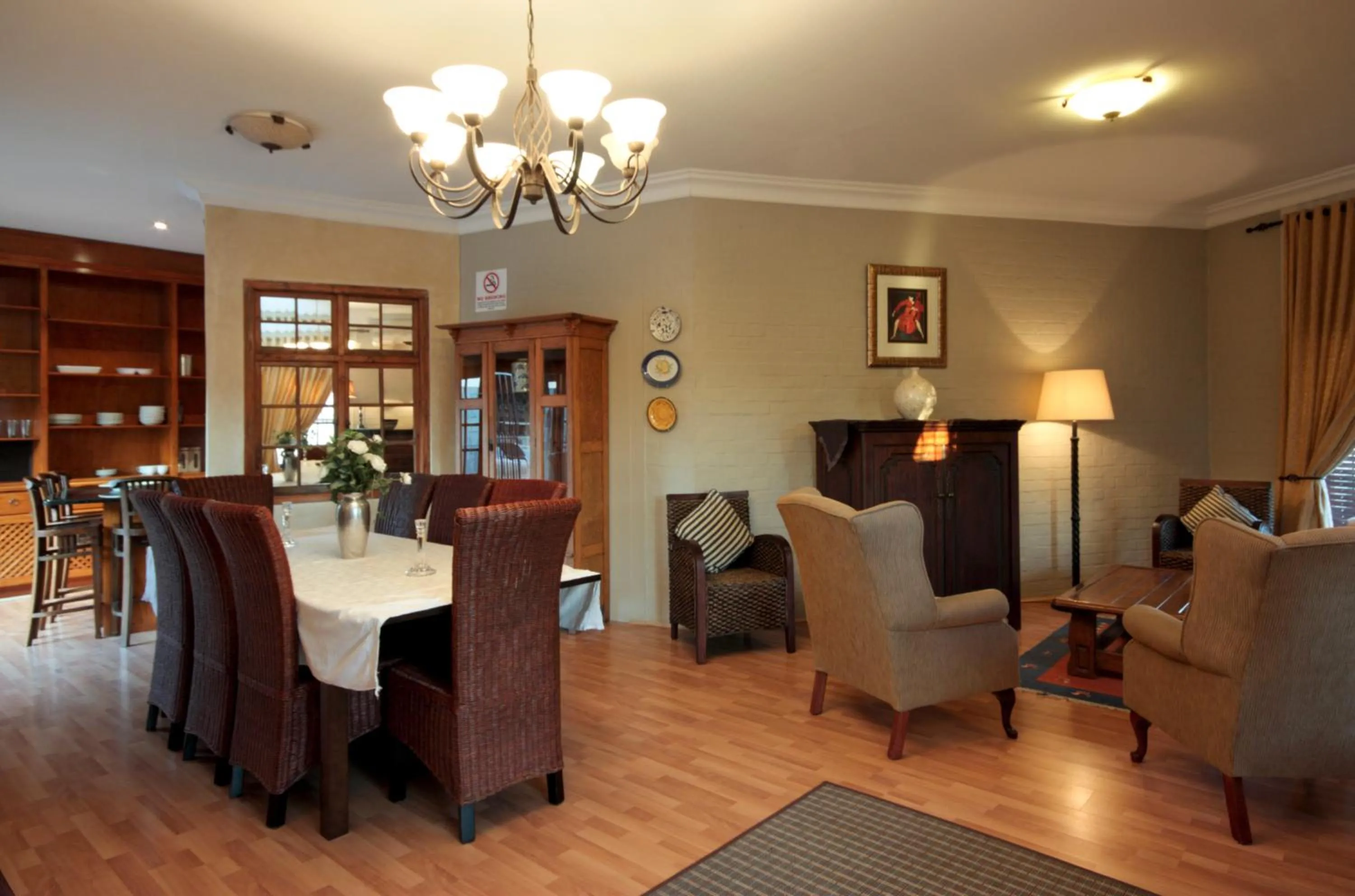 Communal lounge/ TV room in A Smart Stay Apartments