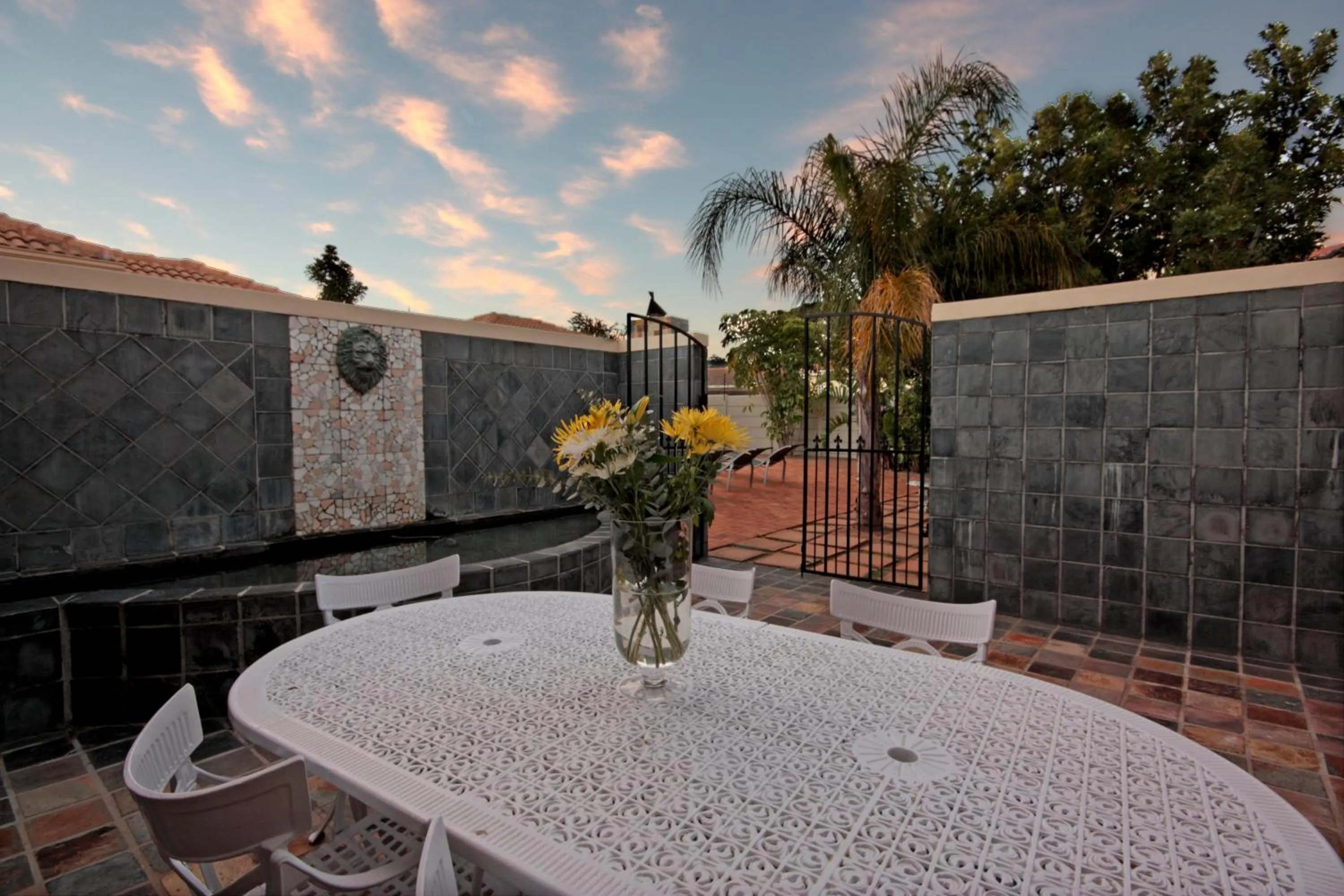 Patio in A Smart Stay Apartments
