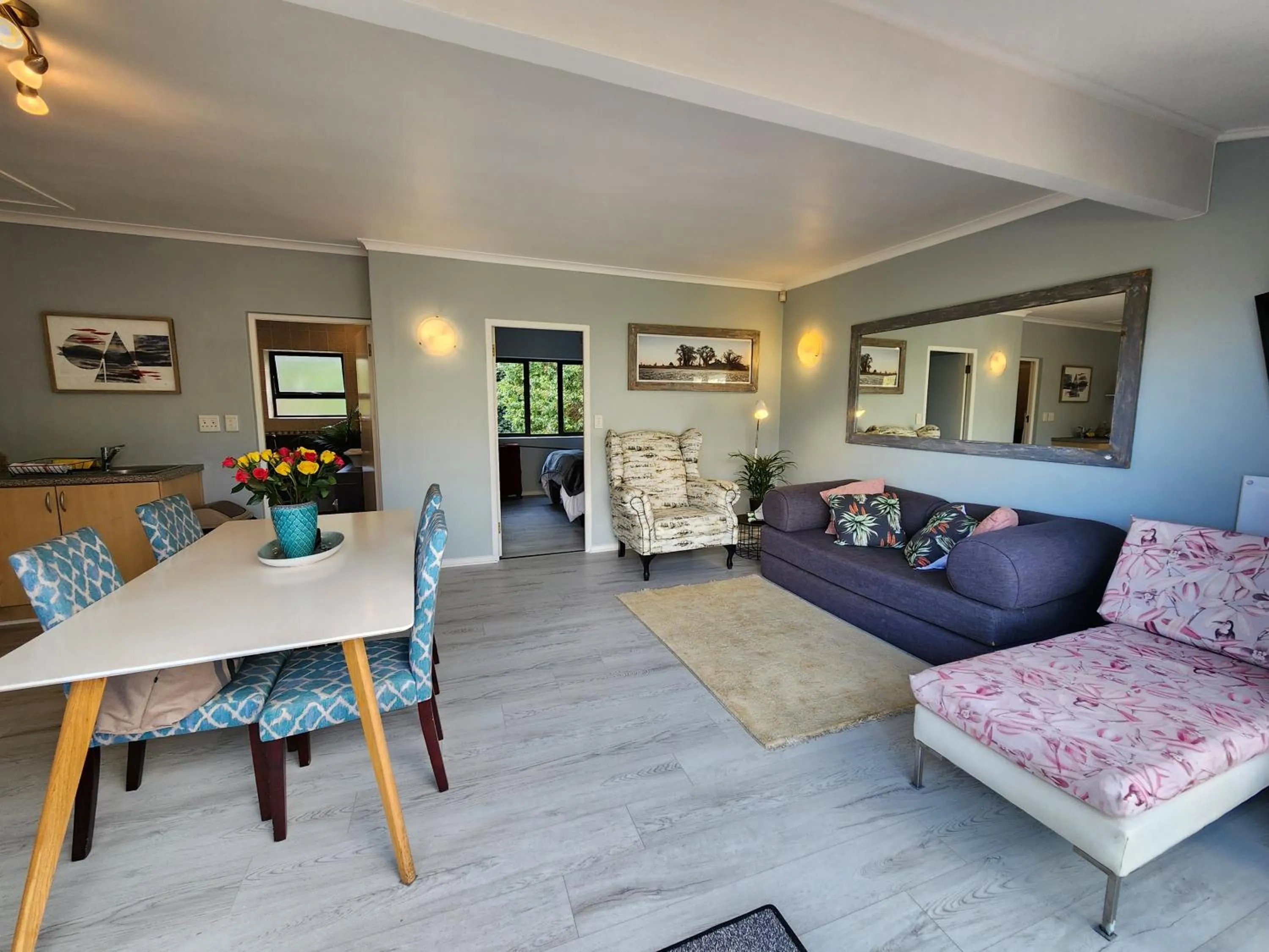 Living room in The Salt House Guest House in Hout Bay