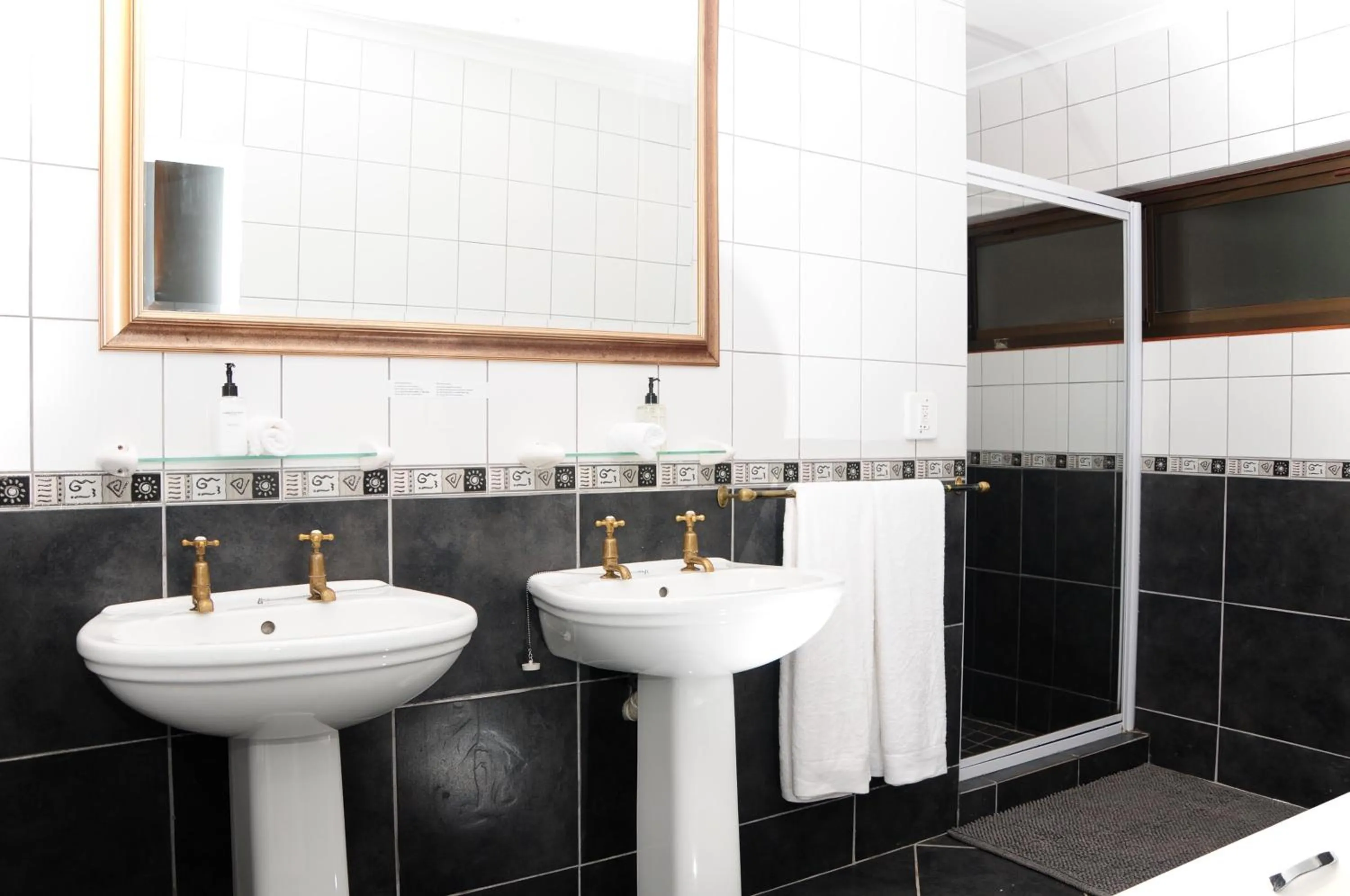 Shower in The Salt House Guest House in Hout Bay