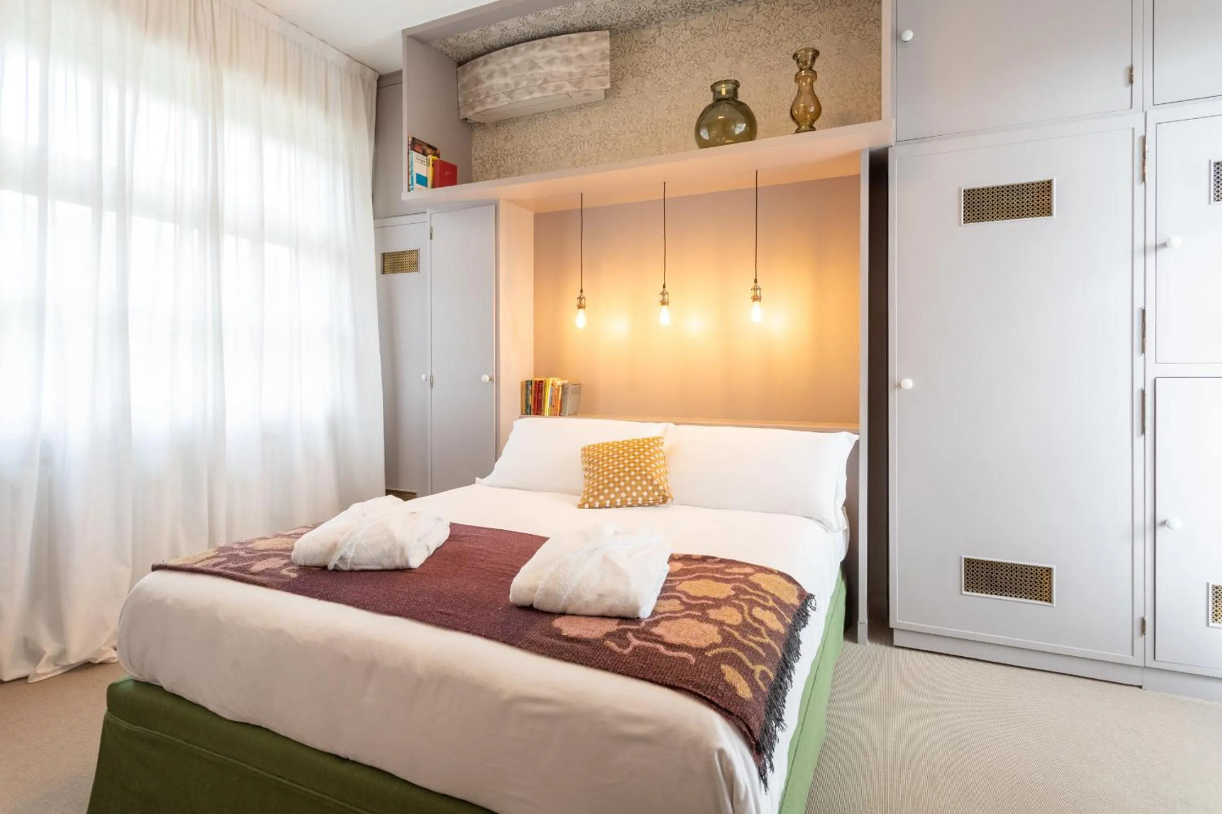 Photo of the whole room, Bed in Ronco Dell'Abate - Lake Como Relais B&B