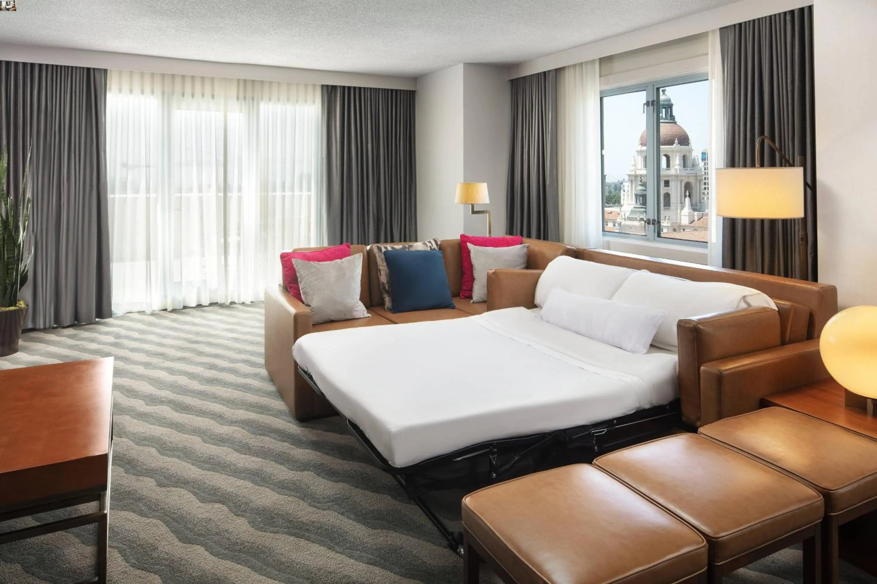 Photo of the whole room, Bed in The Westin Pasadena