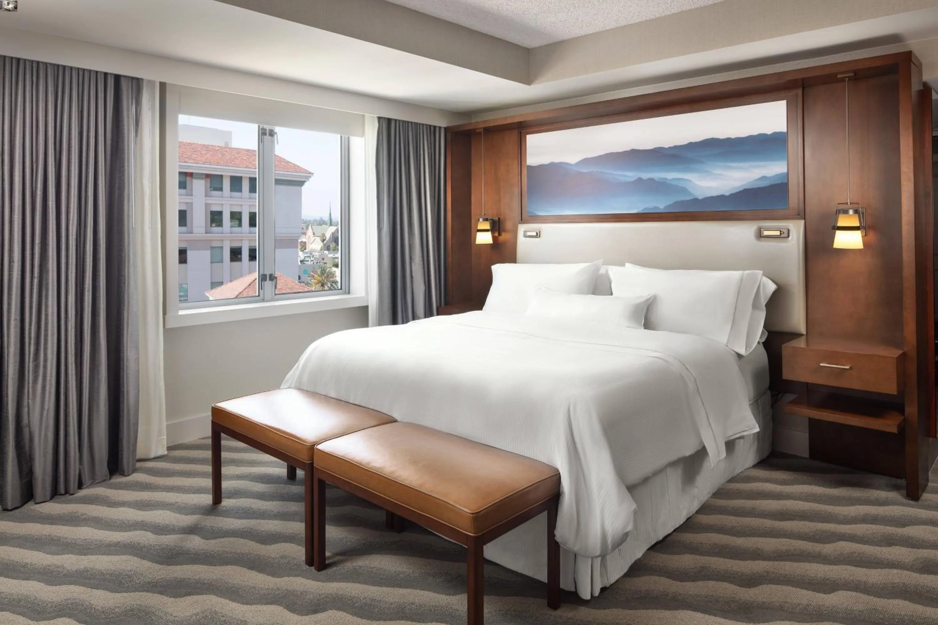 Photo of the whole room, Bed in The Westin Pasadena