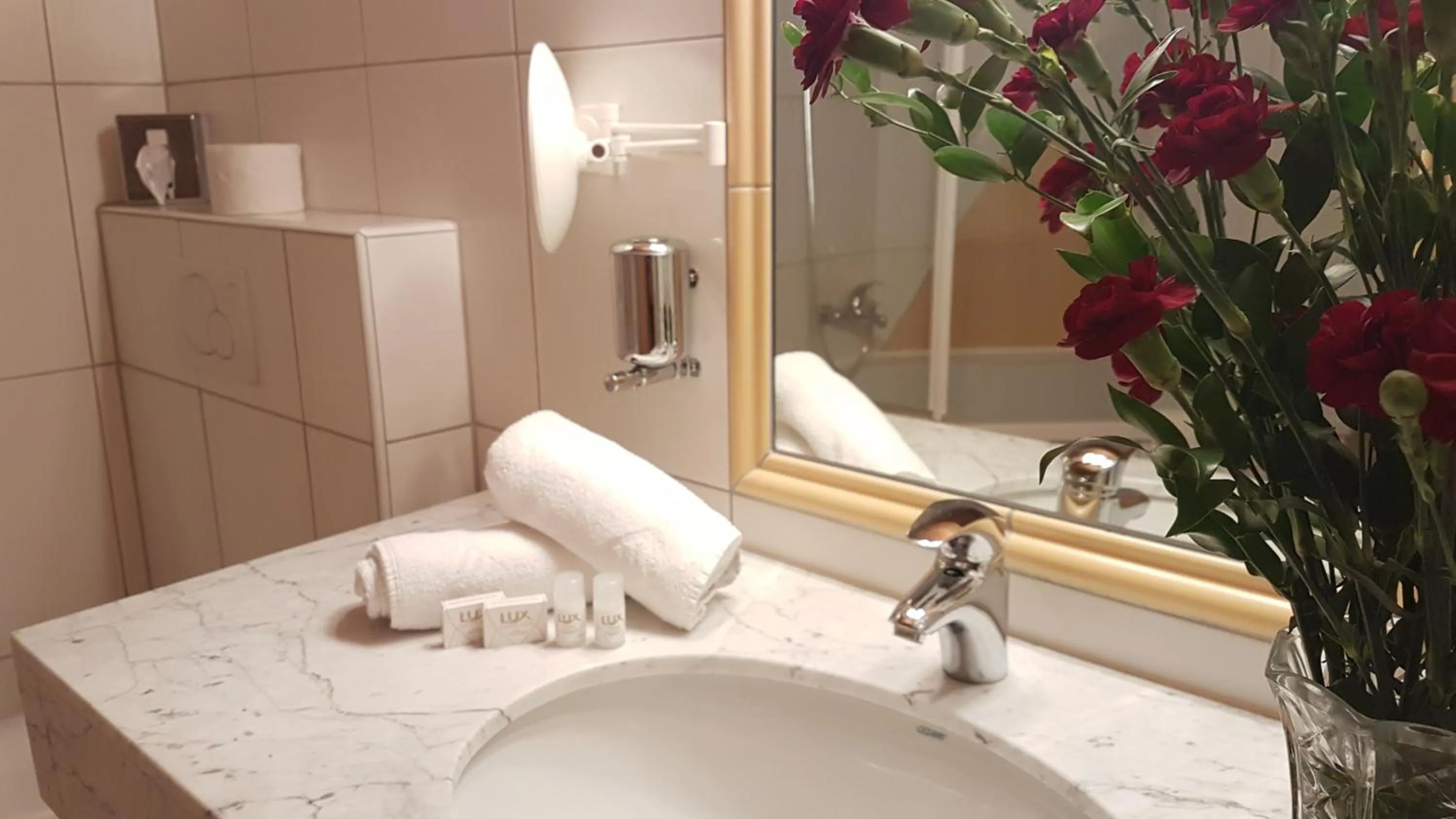 Photo of the whole room in Golf- und Sporthotel Moarhof