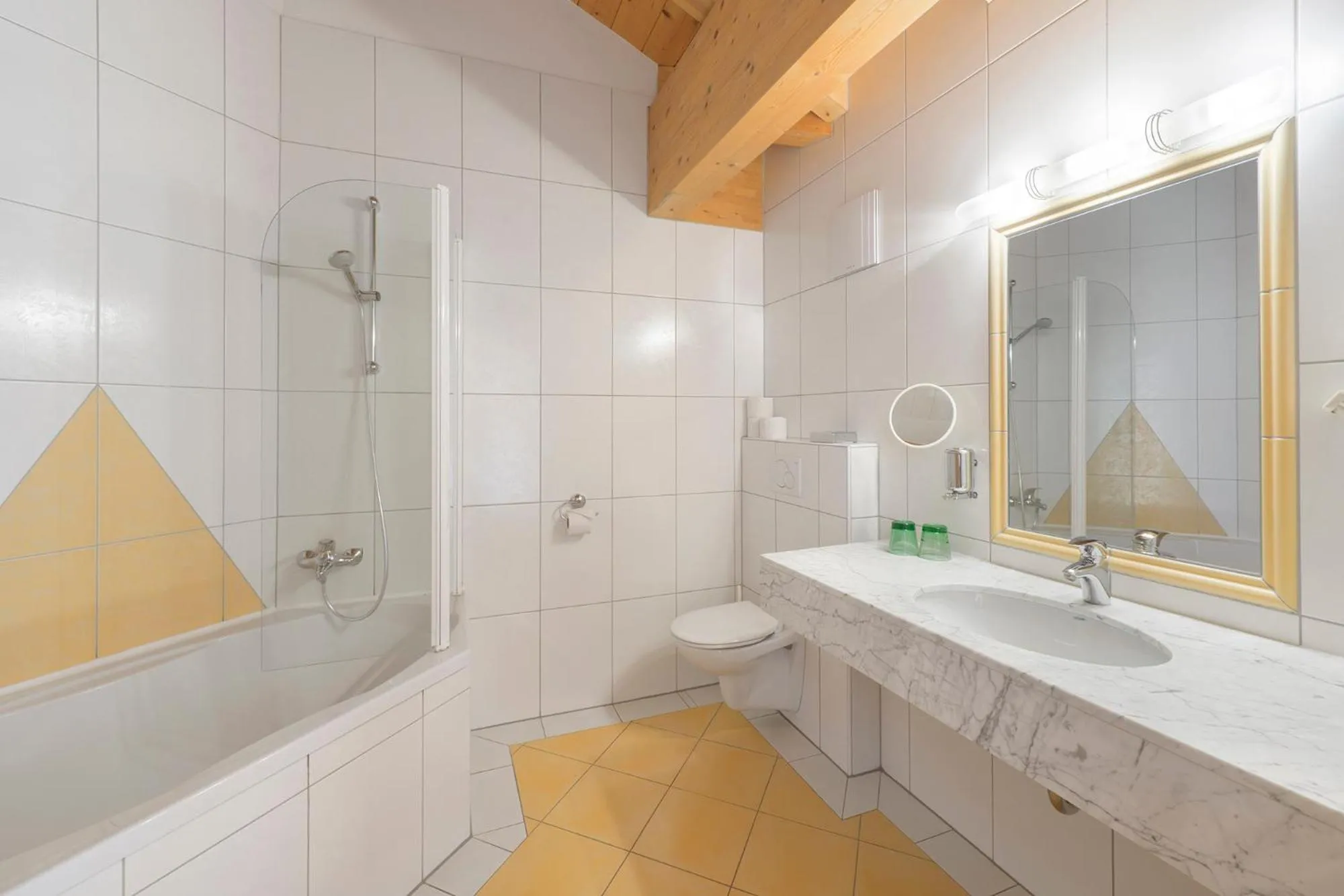 Bathroom in Golf- und Sporthotel Moarhof