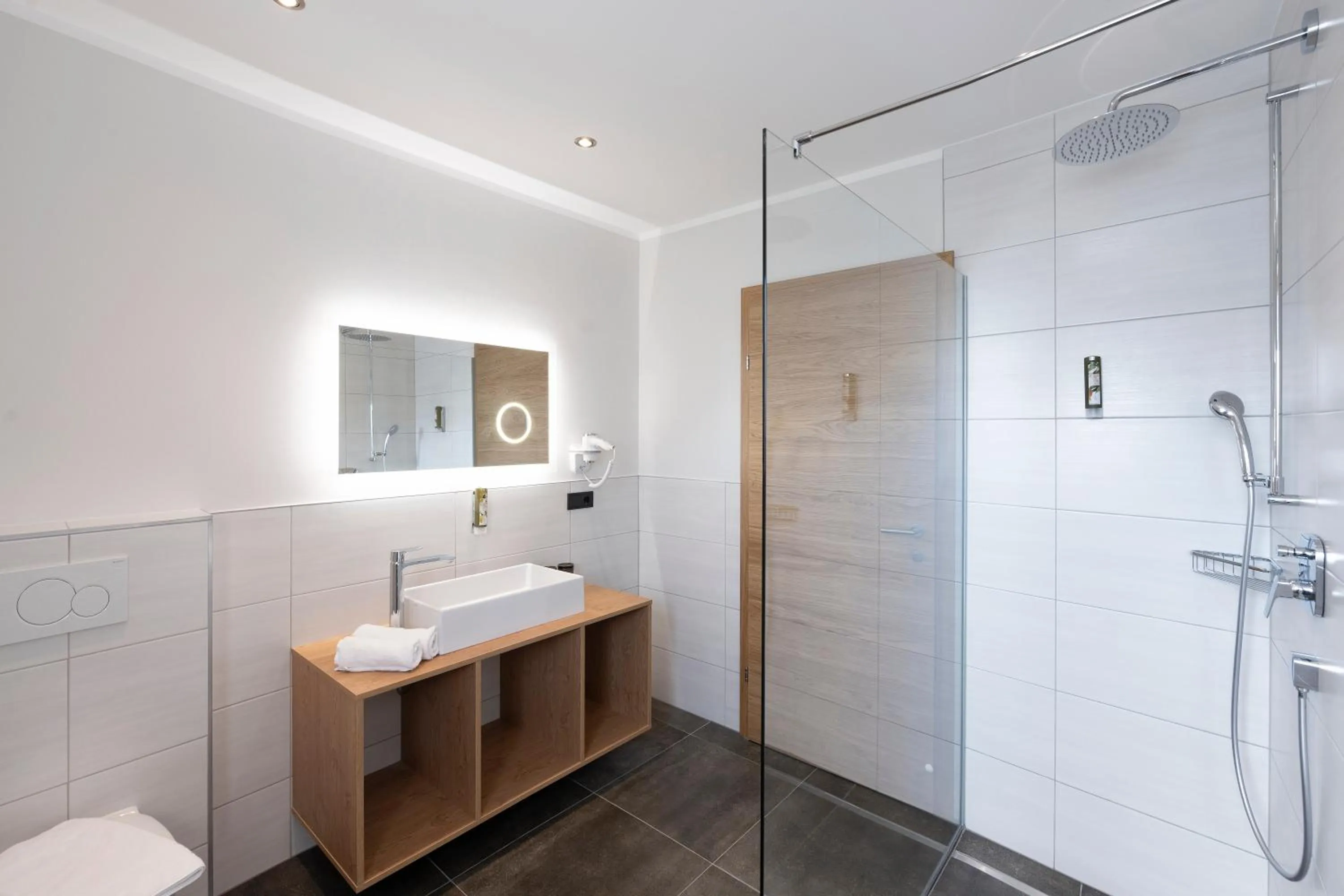 Bathroom in Golf- und Sporthotel Moarhof