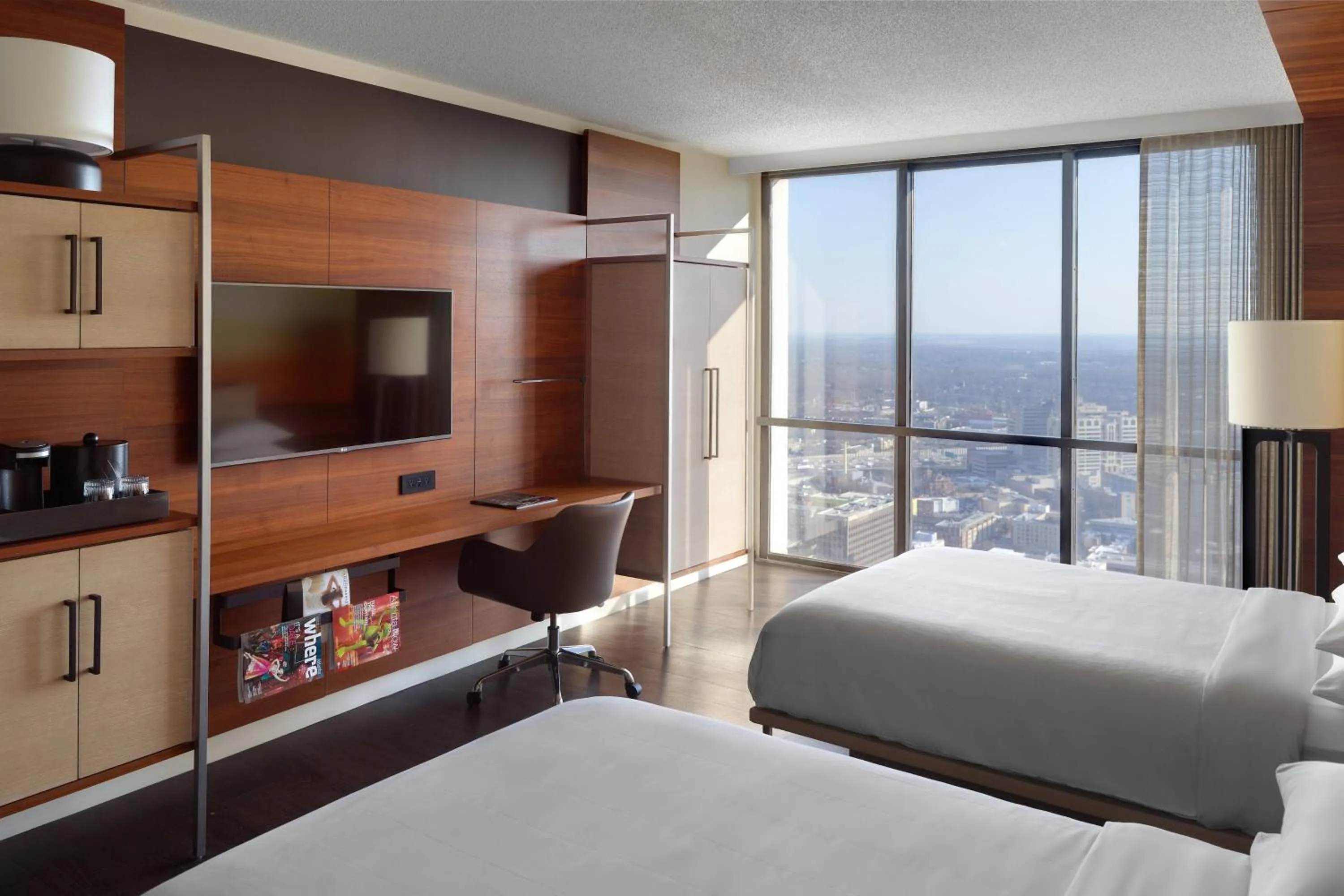Photo of the whole room, Bed in Atlanta Marriott Marquis