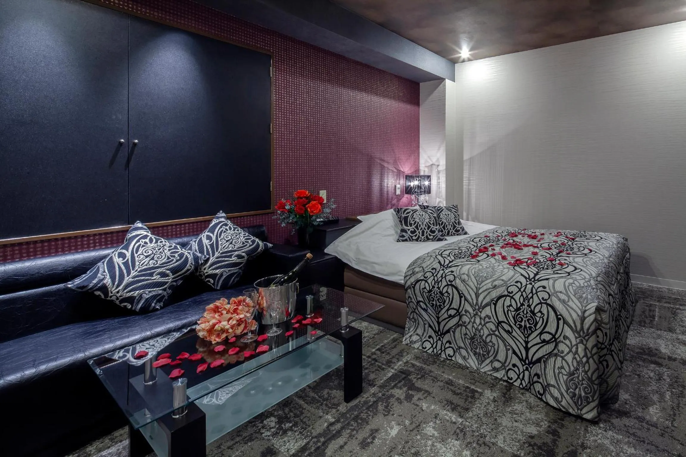 Photo of the whole room, Bed in Restay Hiroshima (Adult Only)