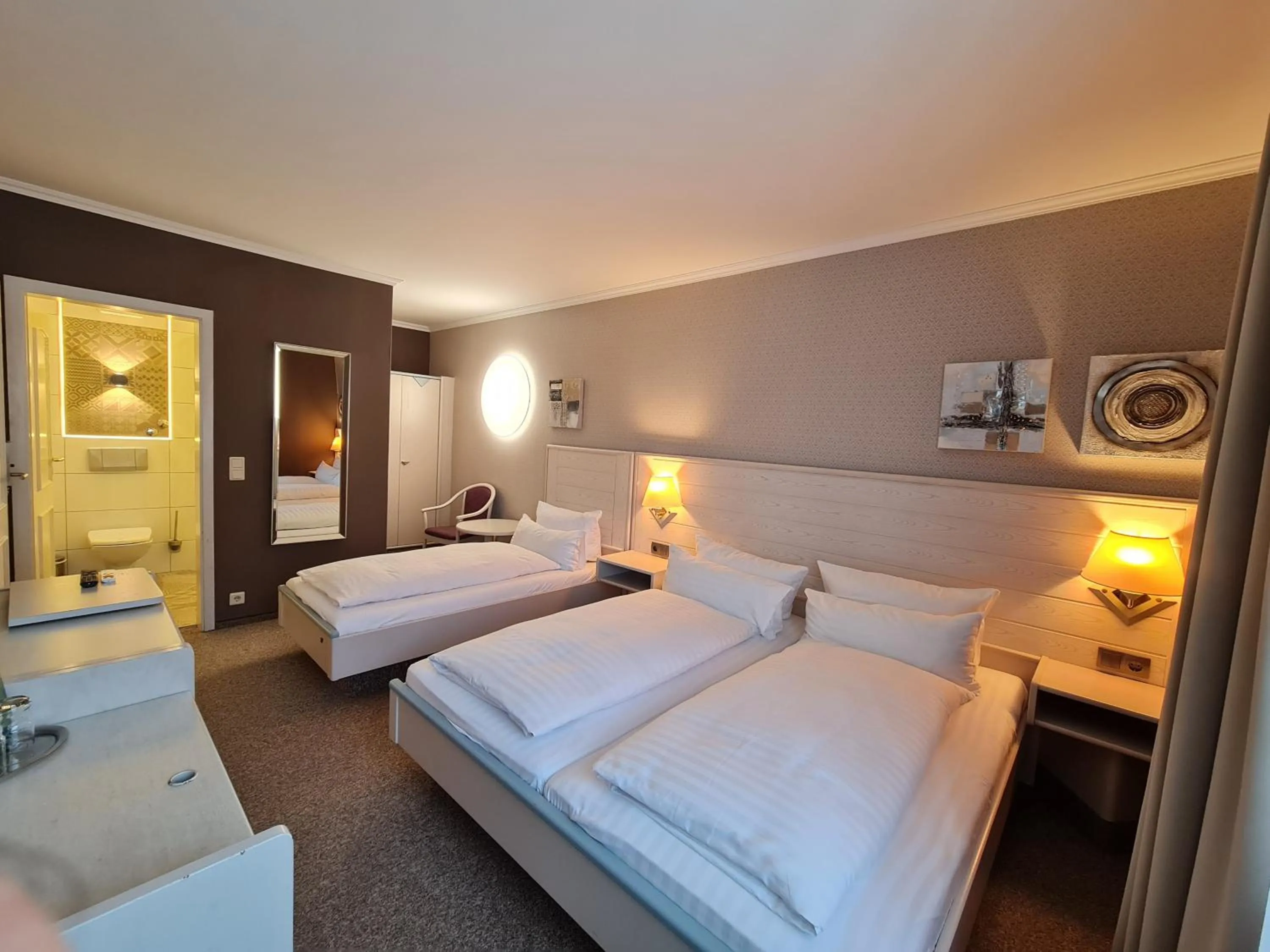 Bed in Ambiente Hotel garni