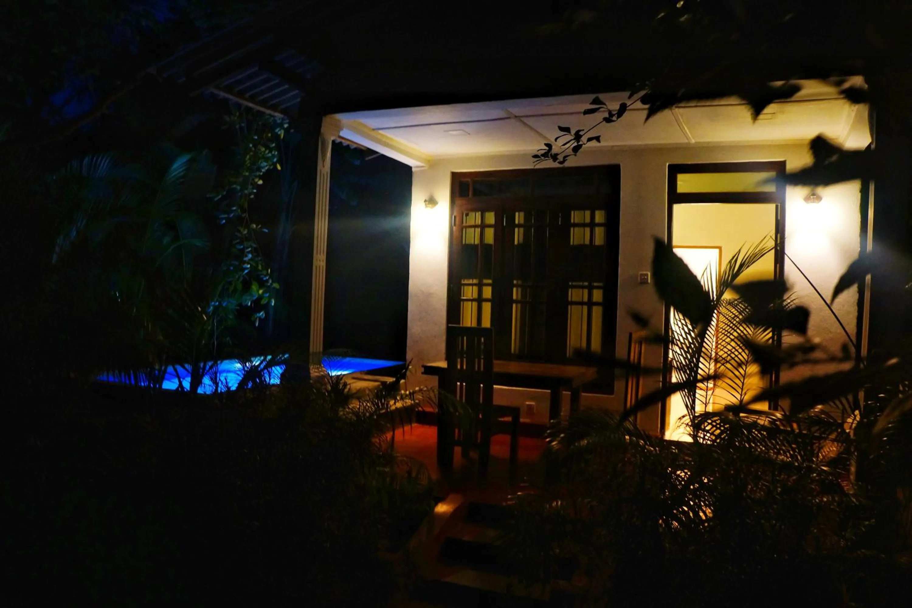 Property building in Sunrise Cottage