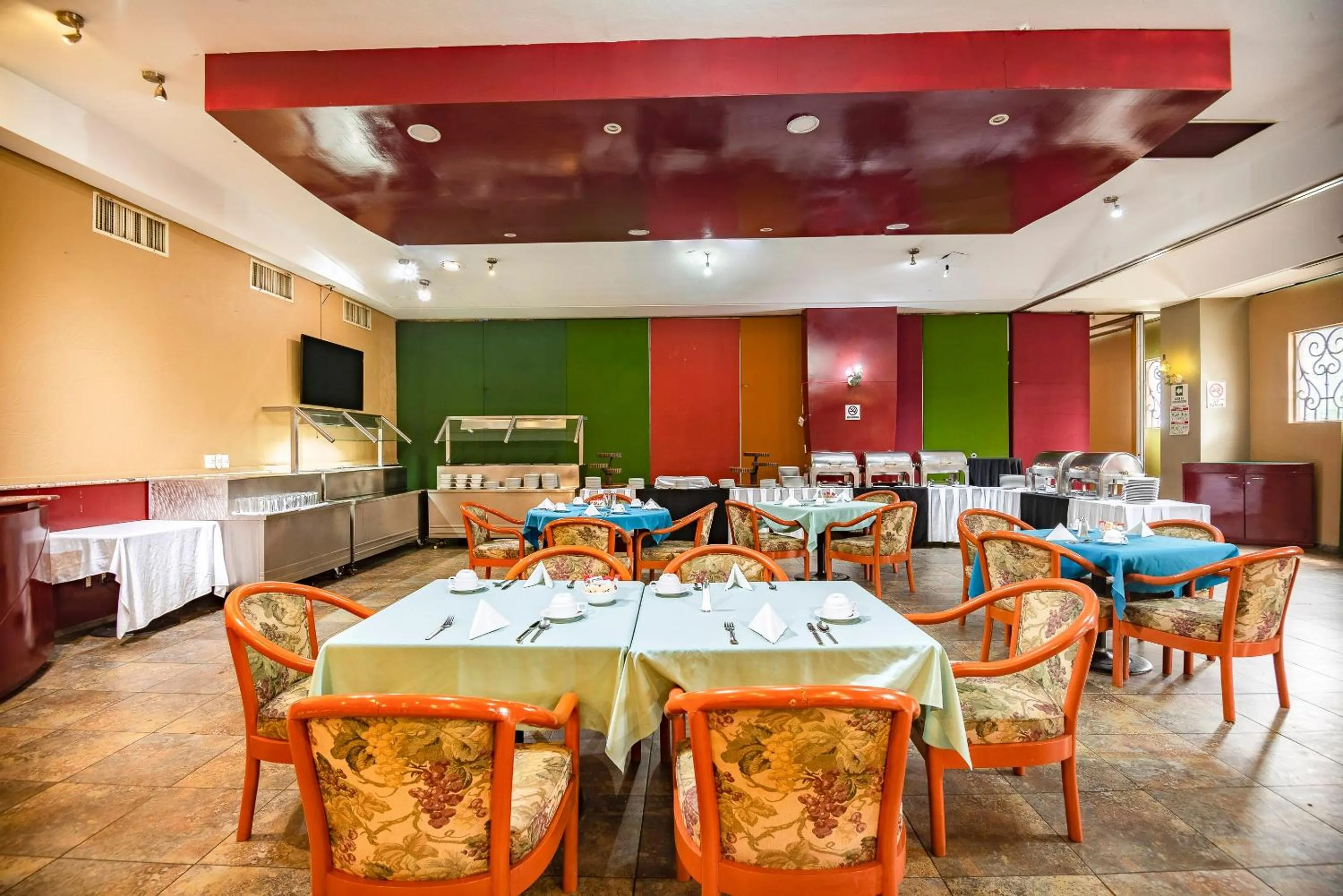 Restaurant/places to eat in Hotel Mandarin Carton