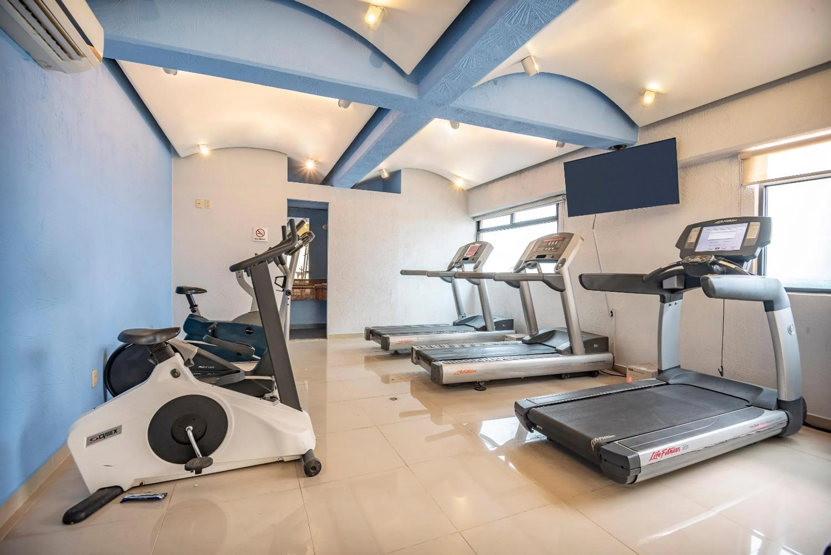 Fitness centre/facilities in Hotel Mandarin Carton