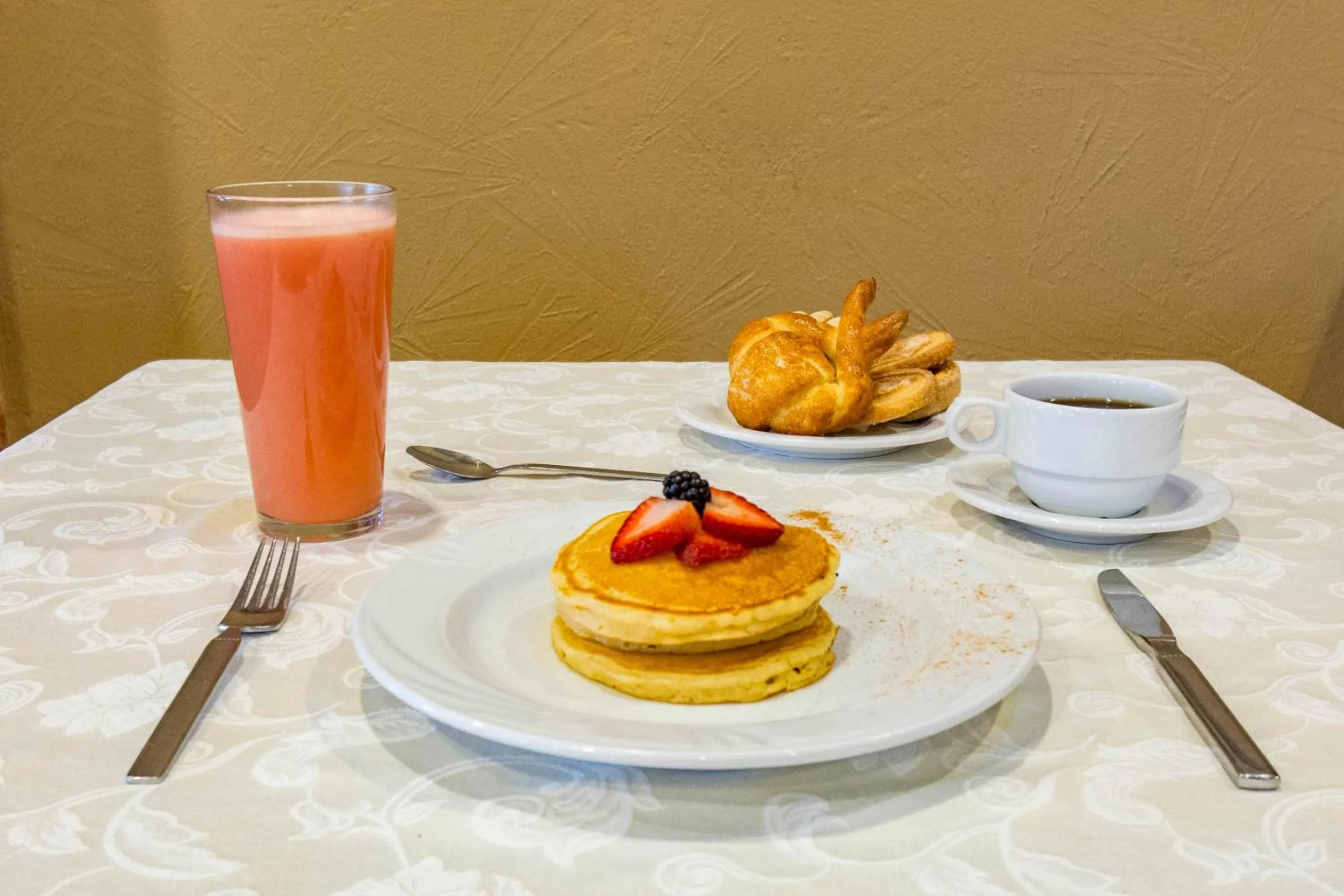 Food in Hotel Mandarin Carton