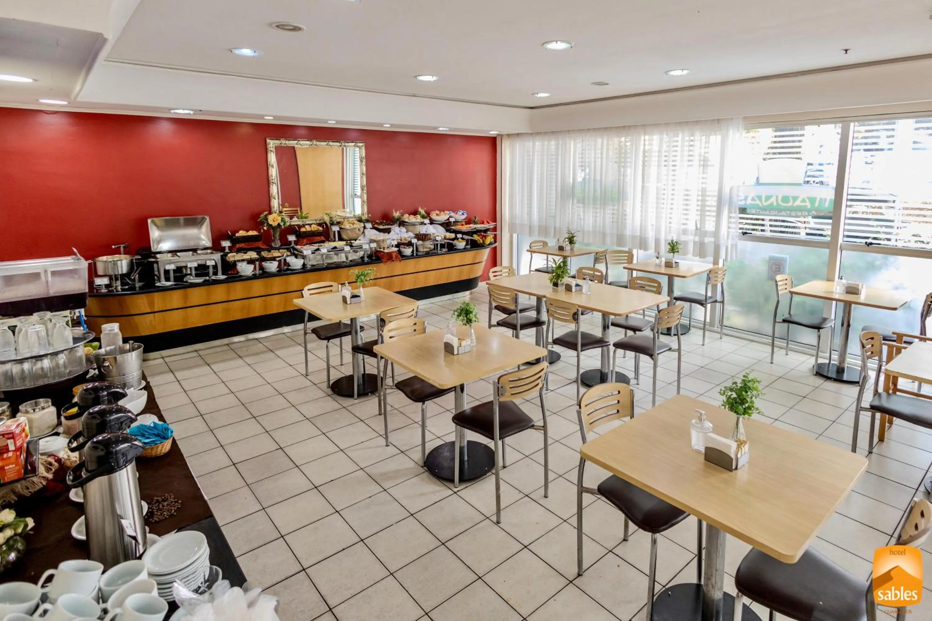 Restaurant/places to eat in Sables Hotel Guarulhos
