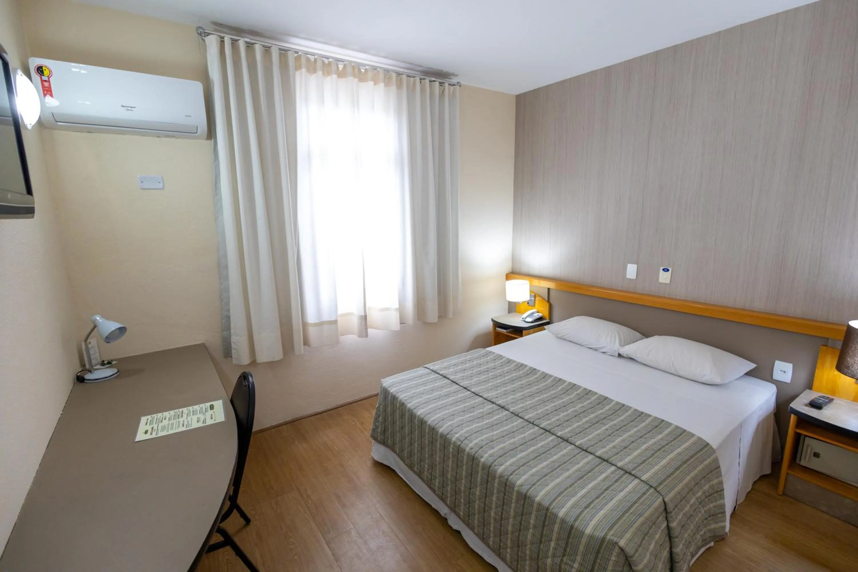 Bedroom, Bed in Sables Hotel Guarulhos