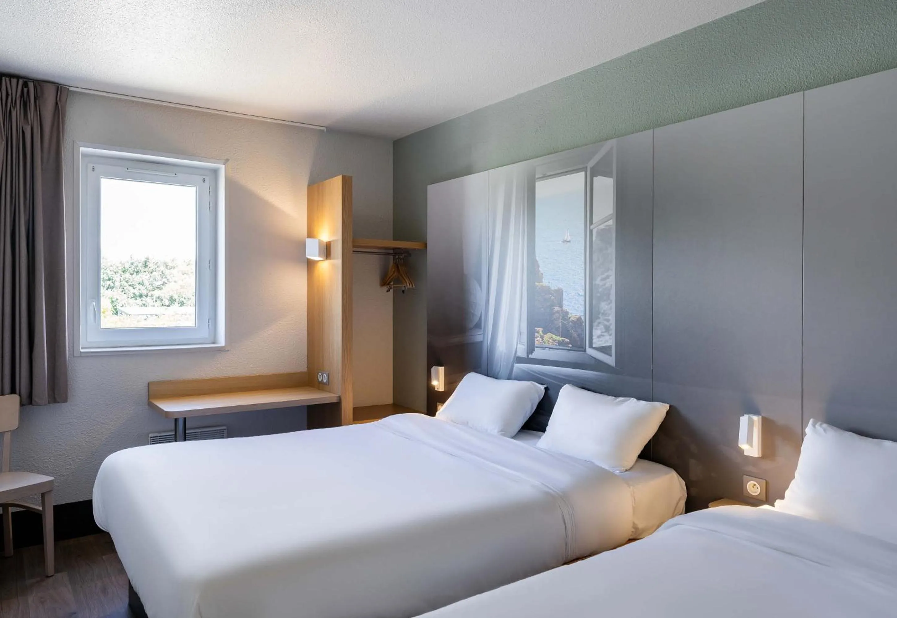 Bedroom, Bed in B&B HOTEL Lorient Caudan