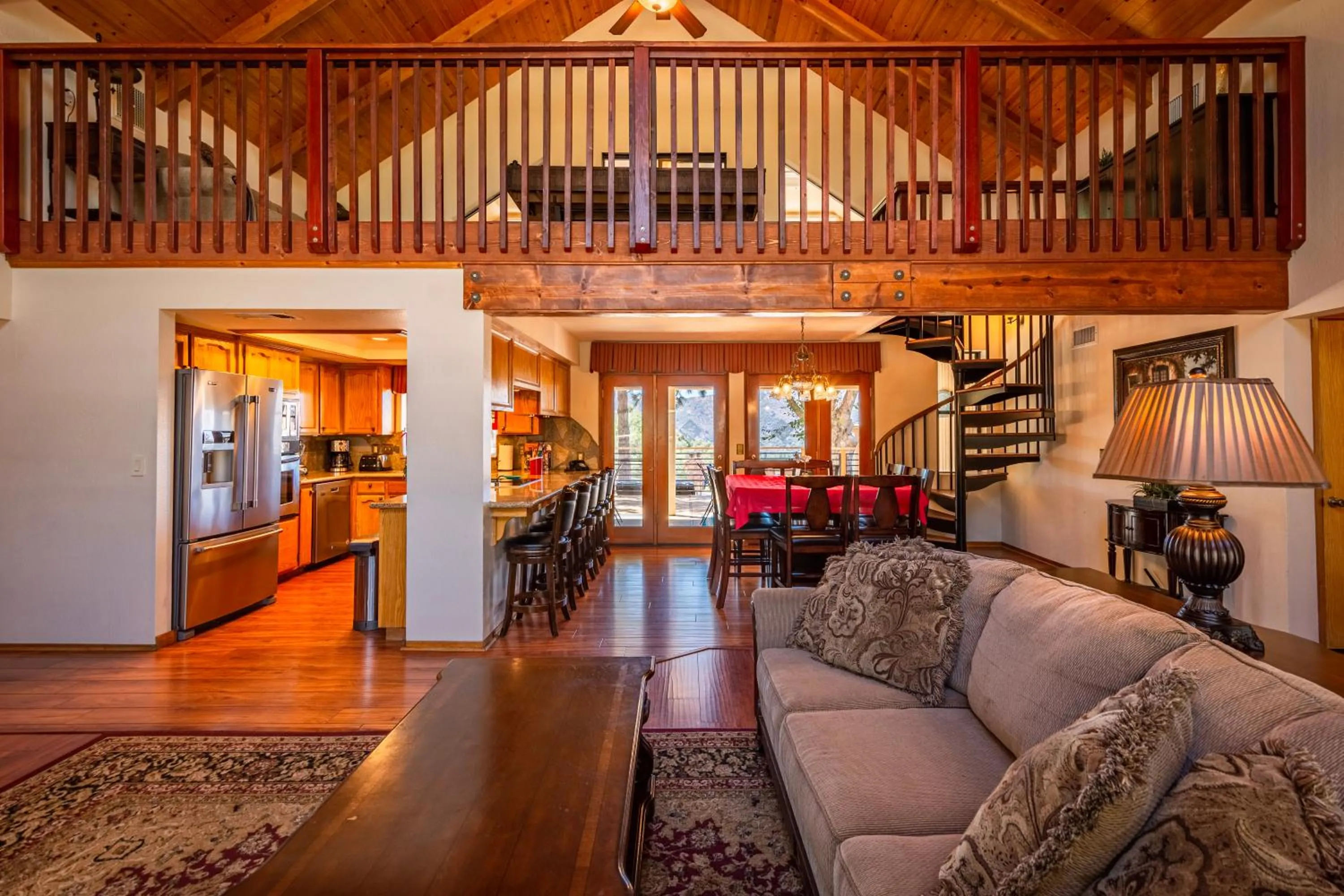 Living room in Mountain View Playhouse Near Yosemite & Bass Lake