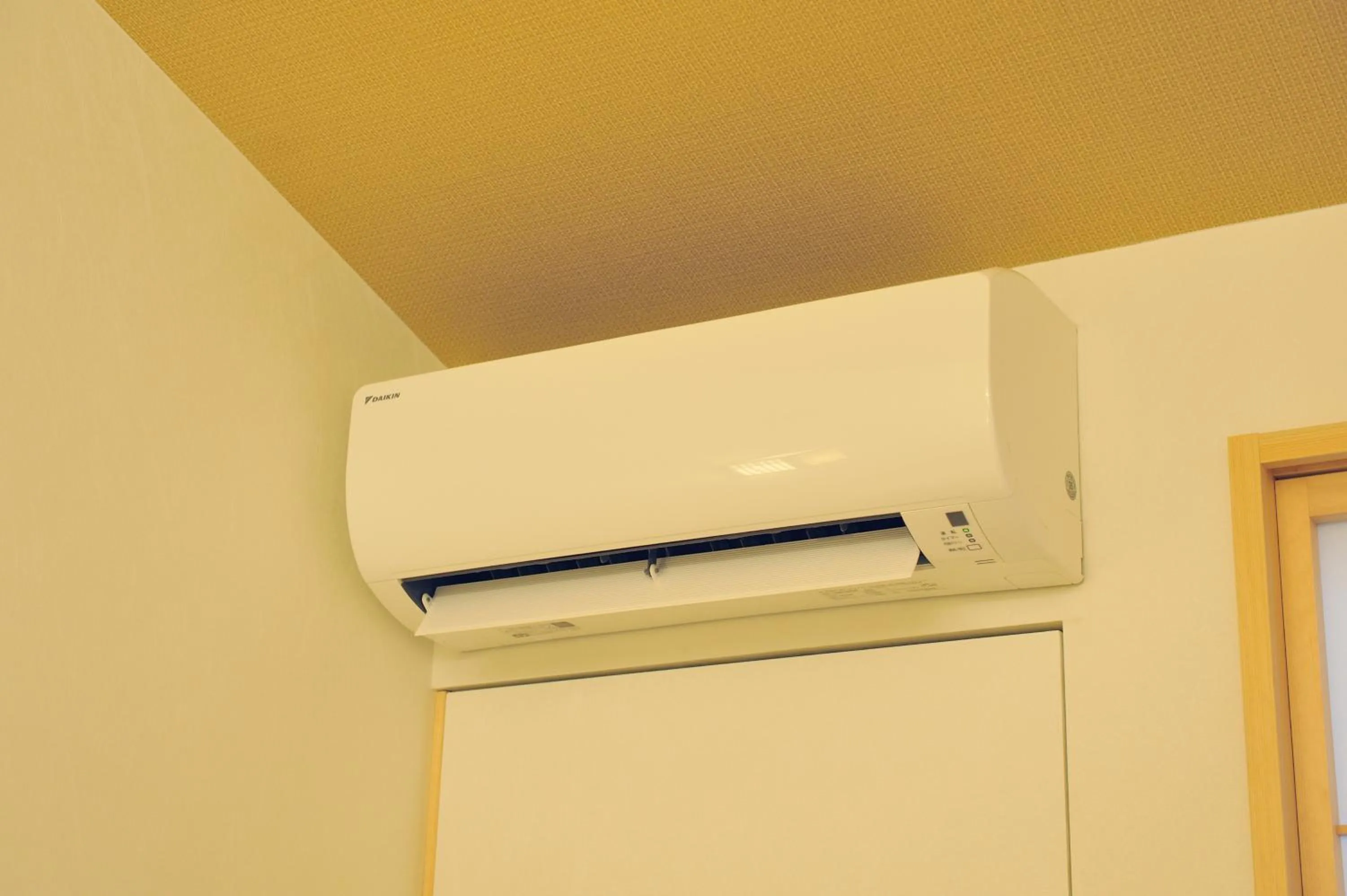 air conditioner in Fuga Bettei Shijyo Omiya