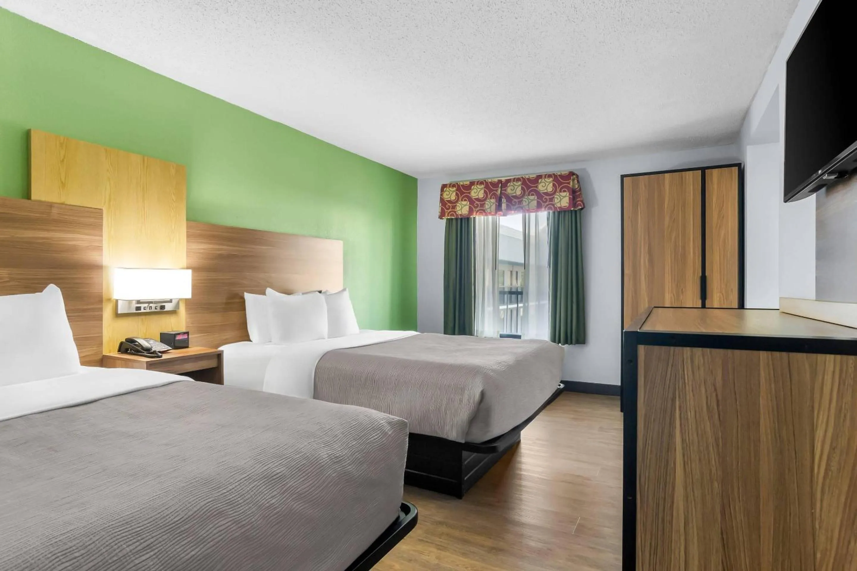 Bedroom, Bed in Quality Inn & Suites Greenville - Haywood Mall