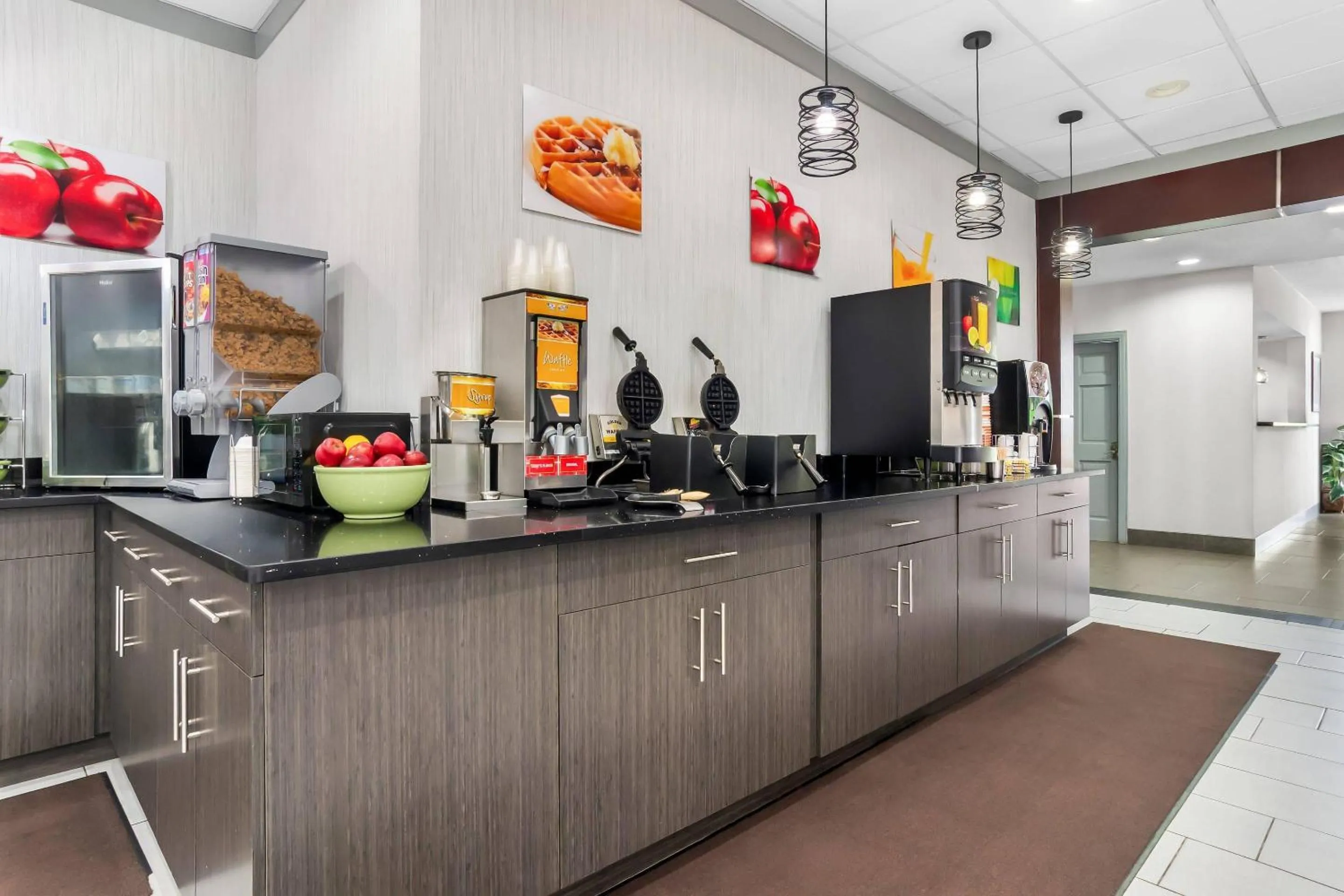 Breakfast in Quality Inn & Suites Greenville - Haywood Mall