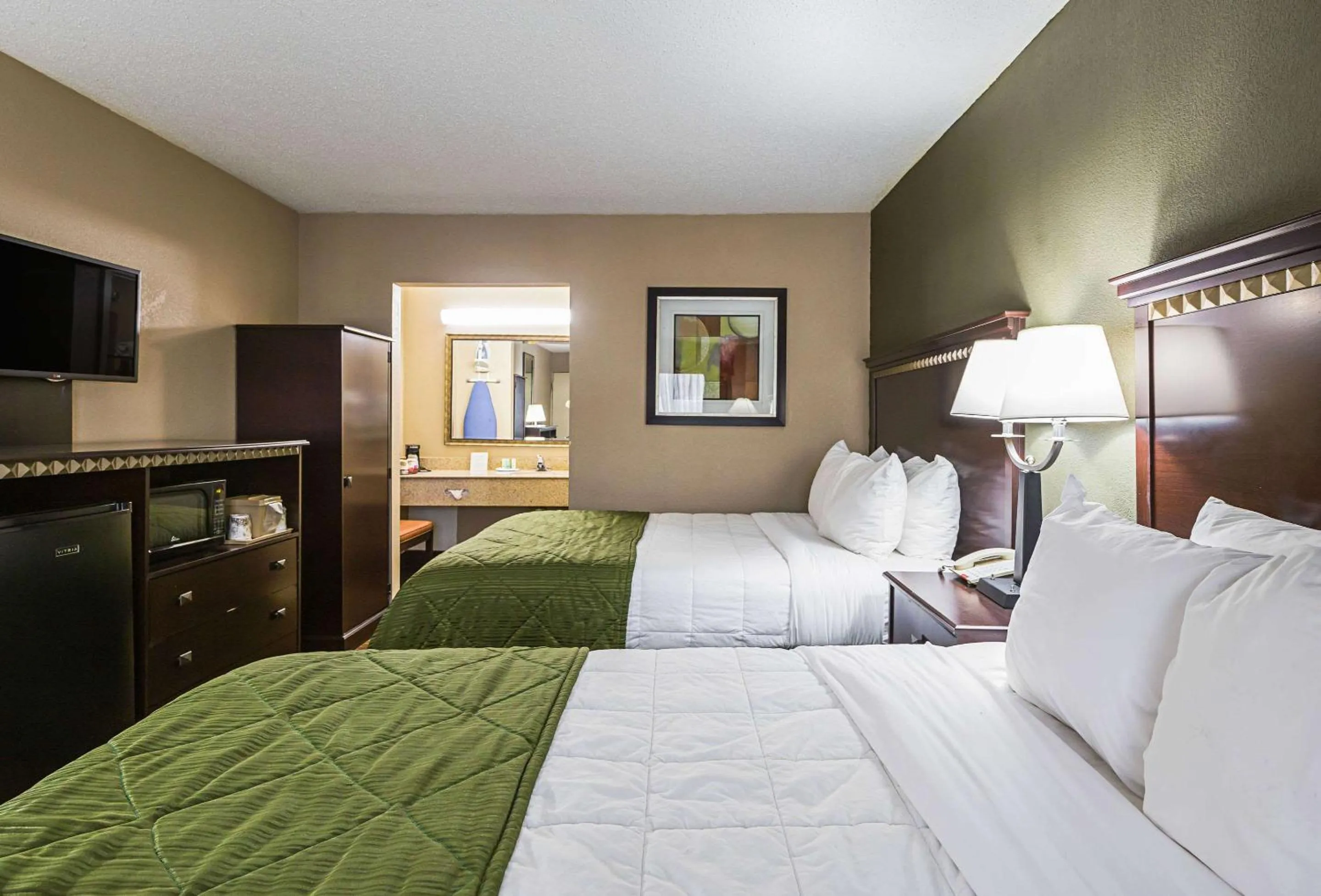 Queen Room with Two Queen Beds - Smoking in Quality Inn & Suites Greenville - Haywood Mall