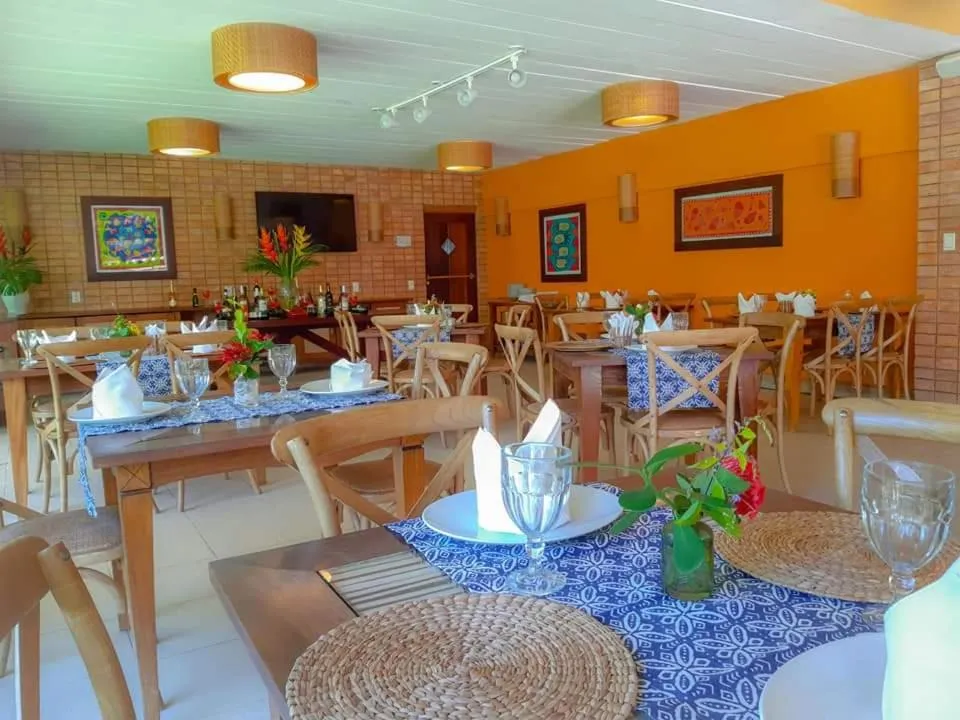 Restaurant/places to eat in Hotel Via dos Corais