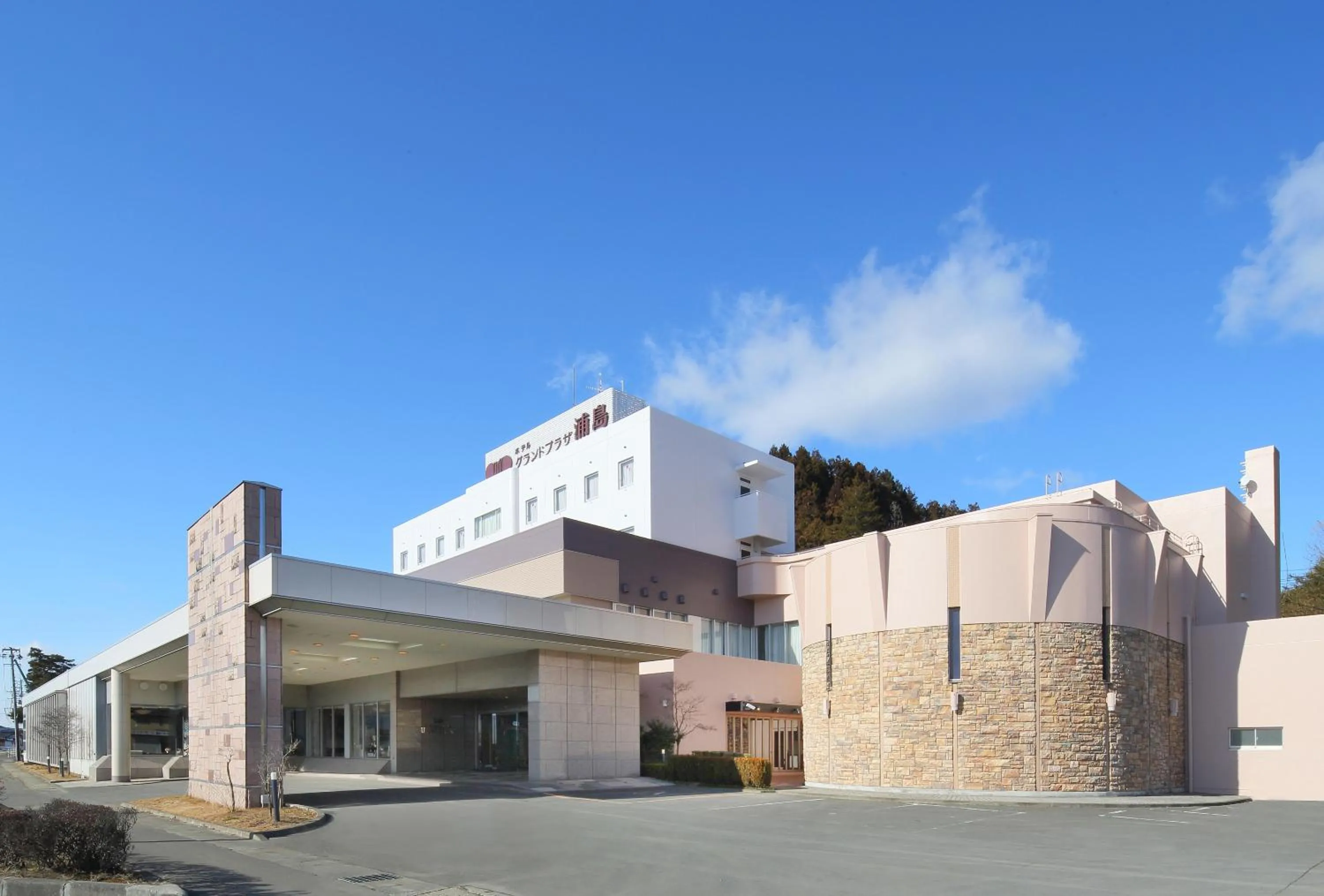 Facade/entrance in Hotel Grand Plaza Urashima