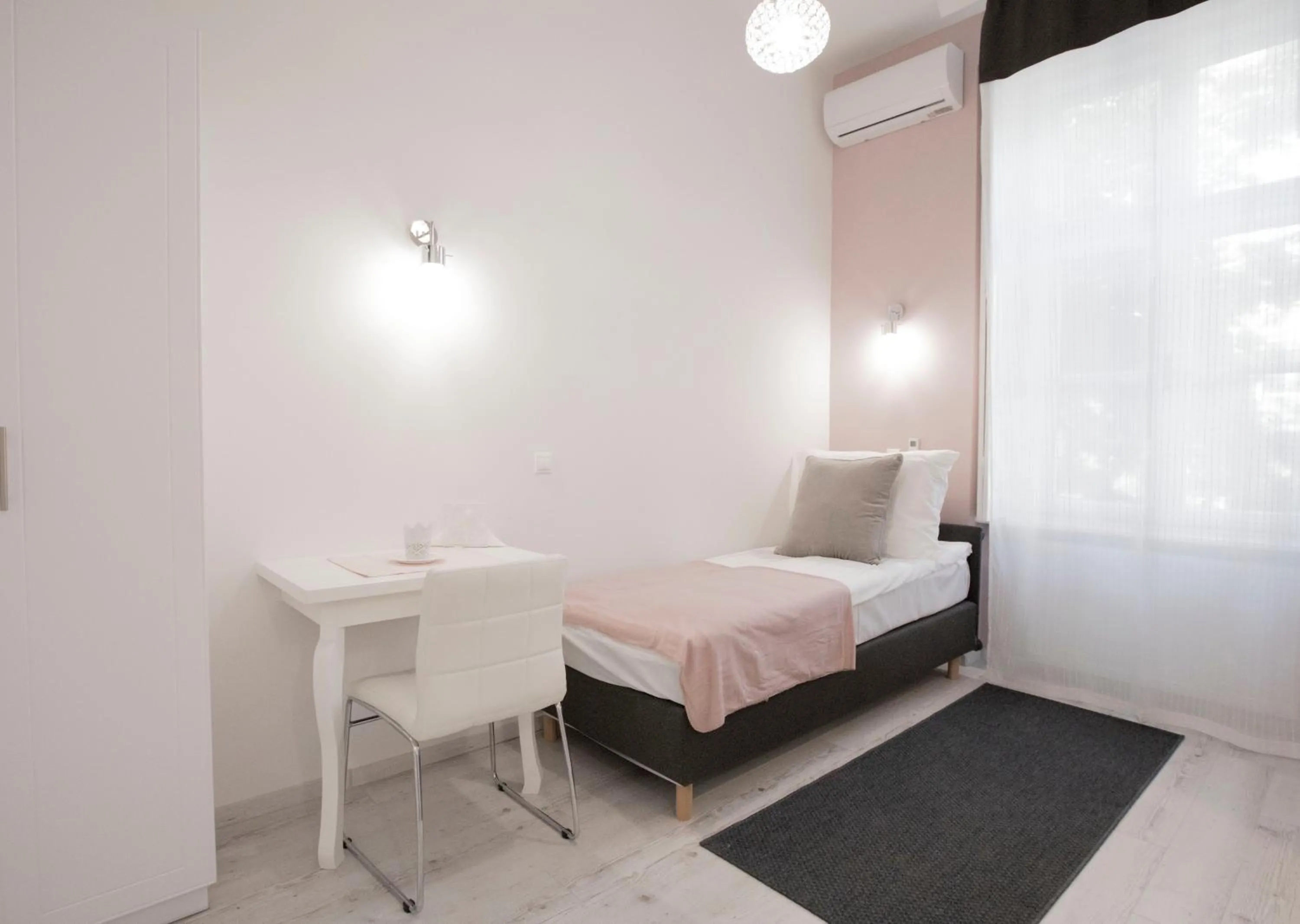 Bed in City Center Stúdió Apartmanok