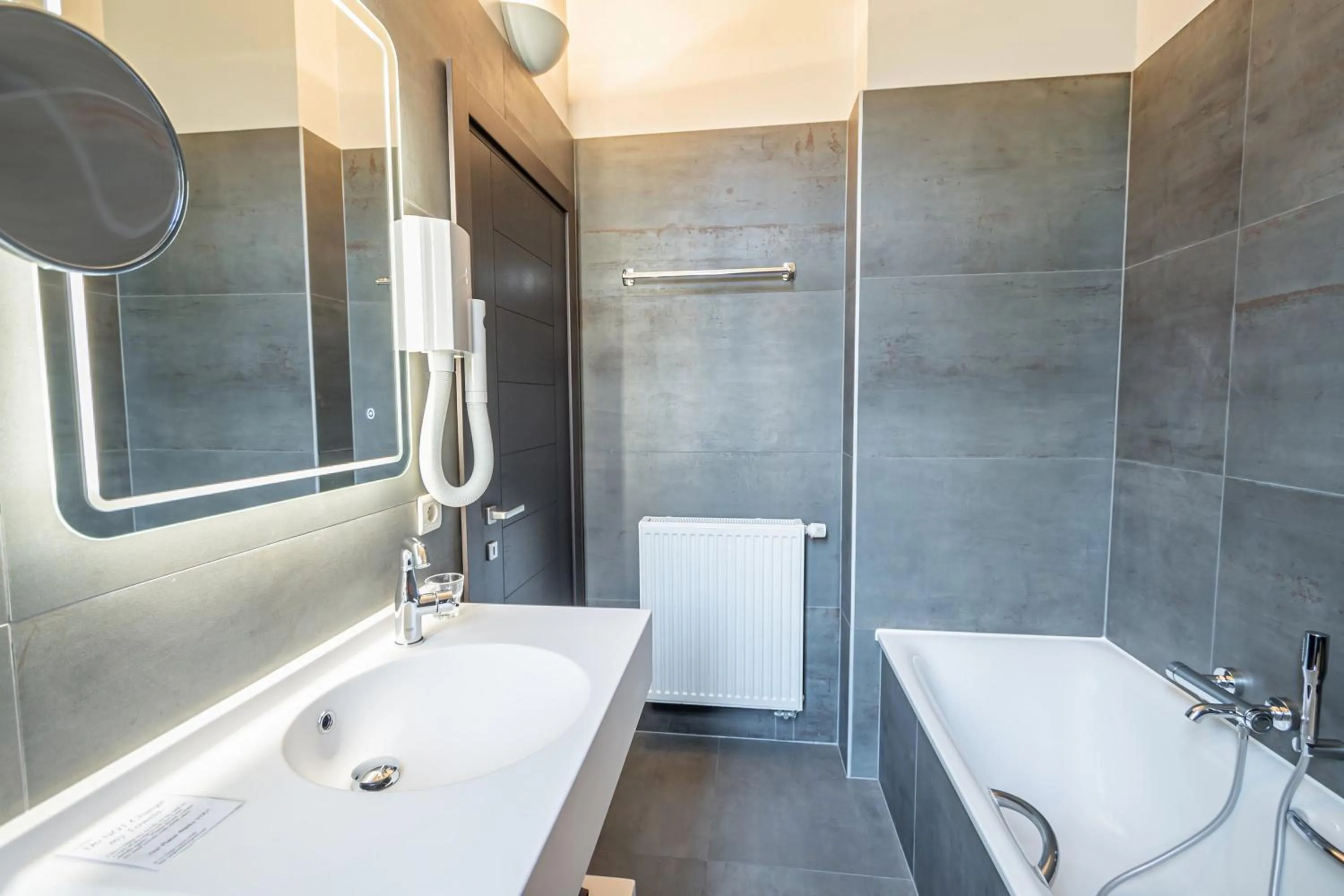 Bathroom in Hotel des Comtes Durbuy