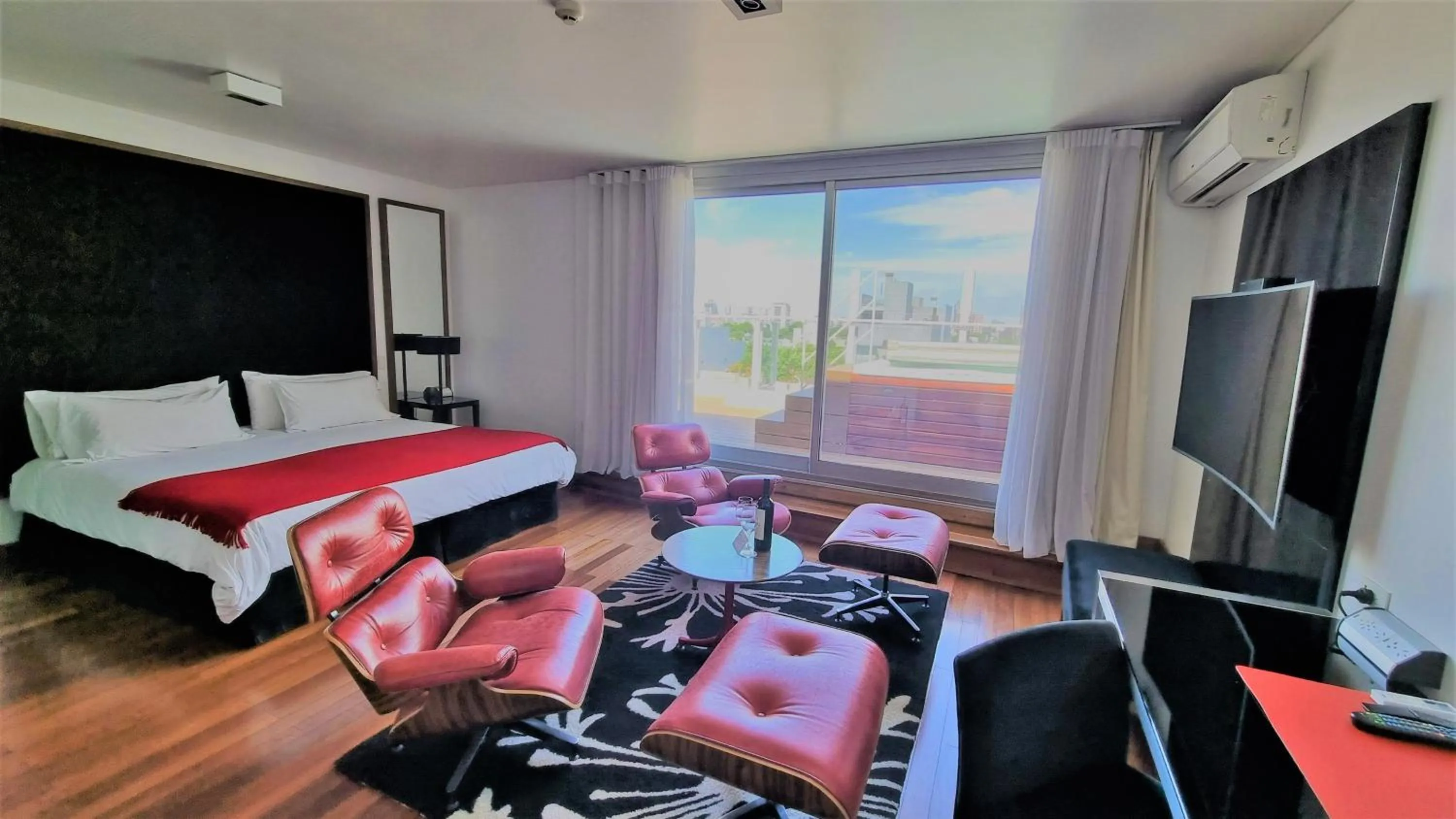 Photo of the whole room, Bed in Fierro Hotel Buenos Aires