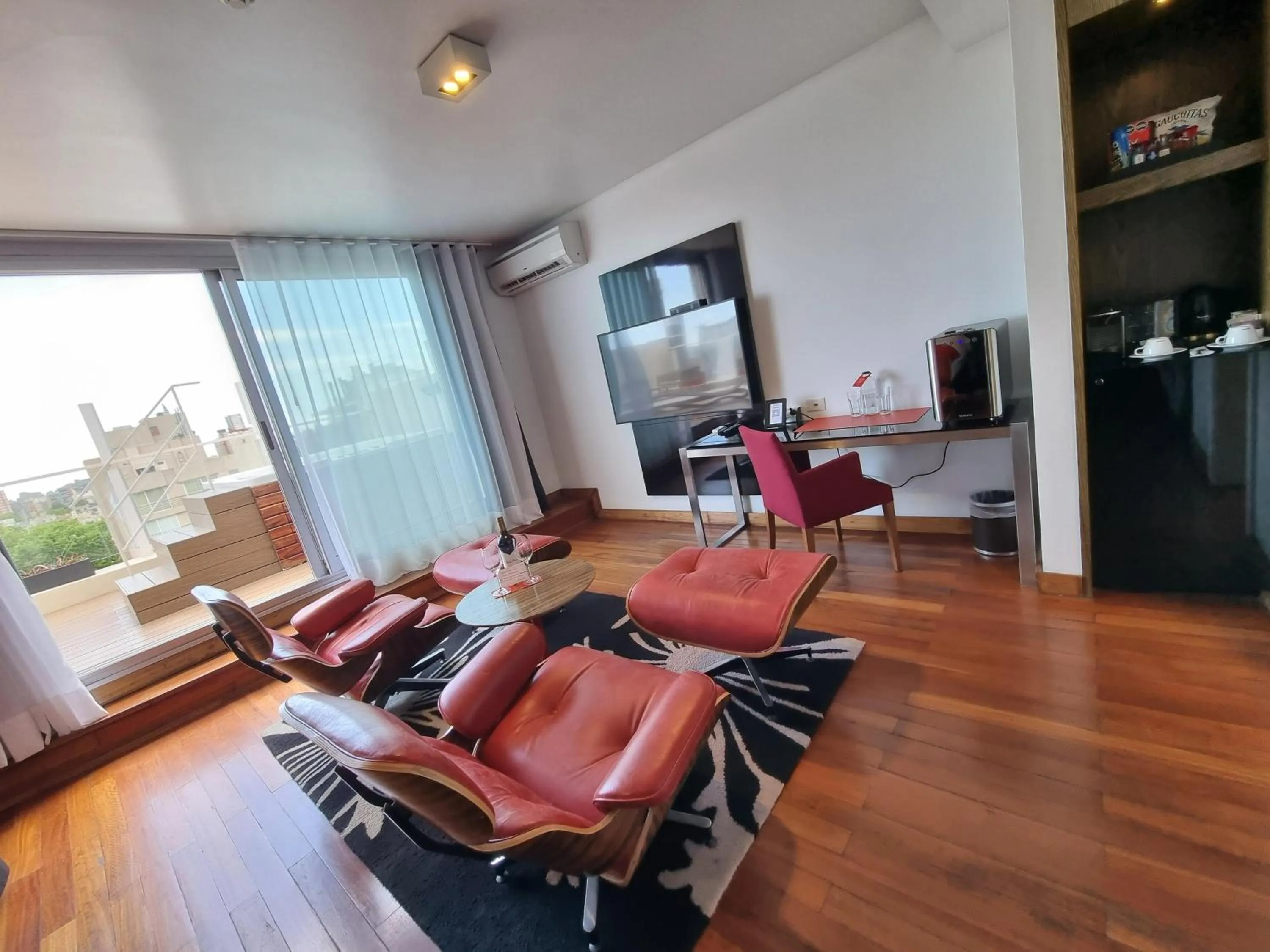 TV and multimedia in Fierro Hotel Buenos Aires