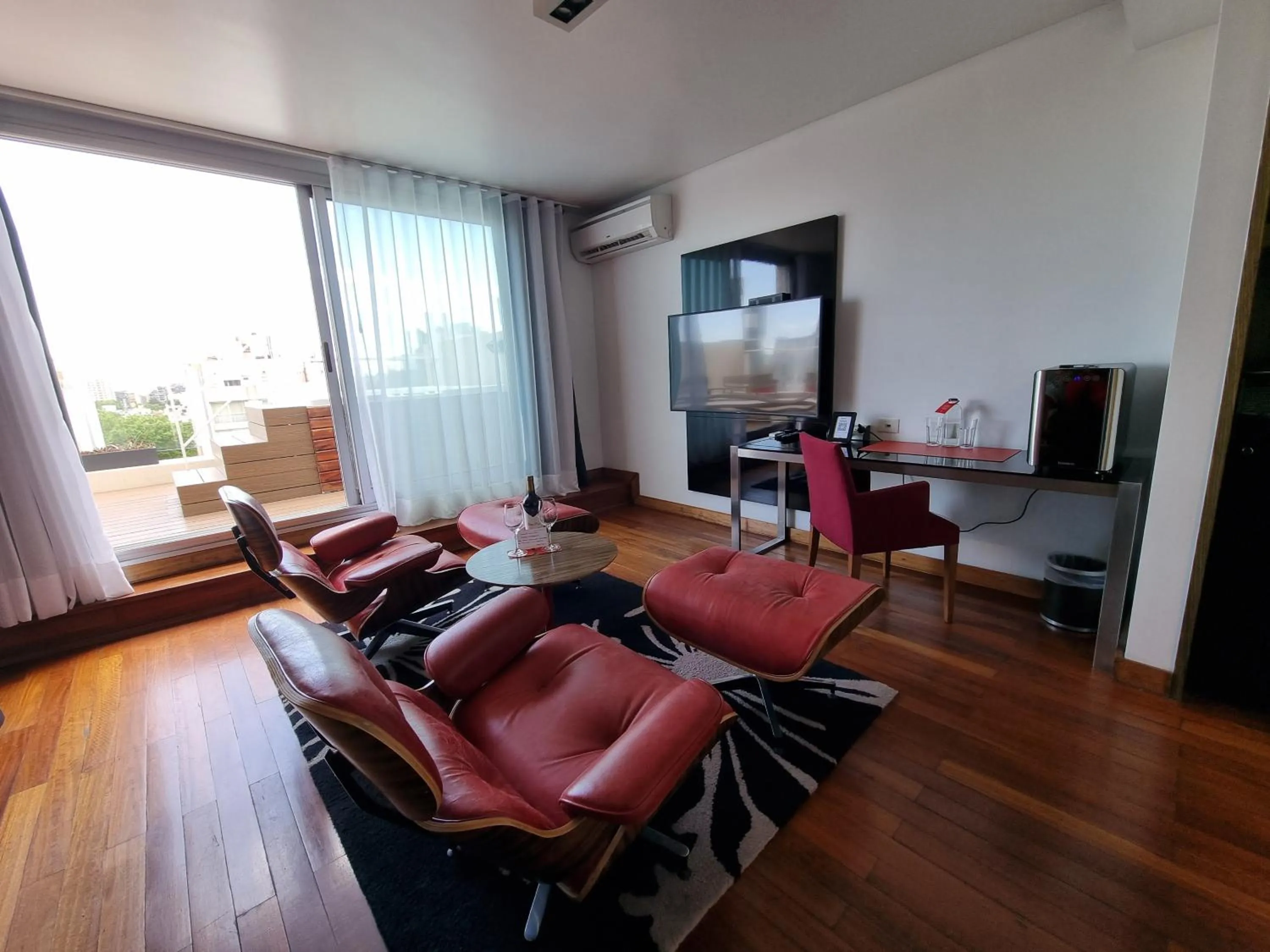 TV and multimedia in Fierro Hotel Buenos Aires