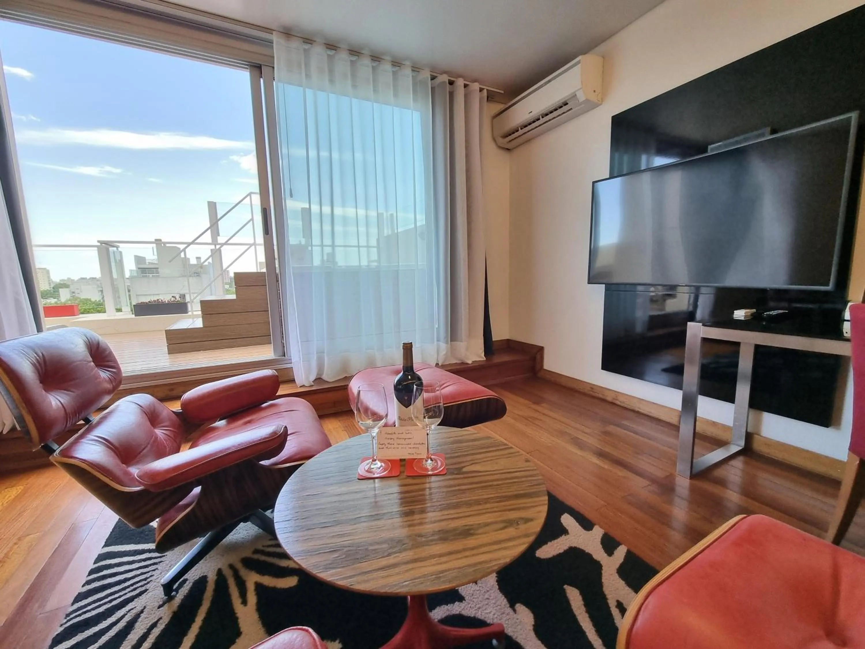 TV and multimedia in Fierro Hotel Buenos Aires