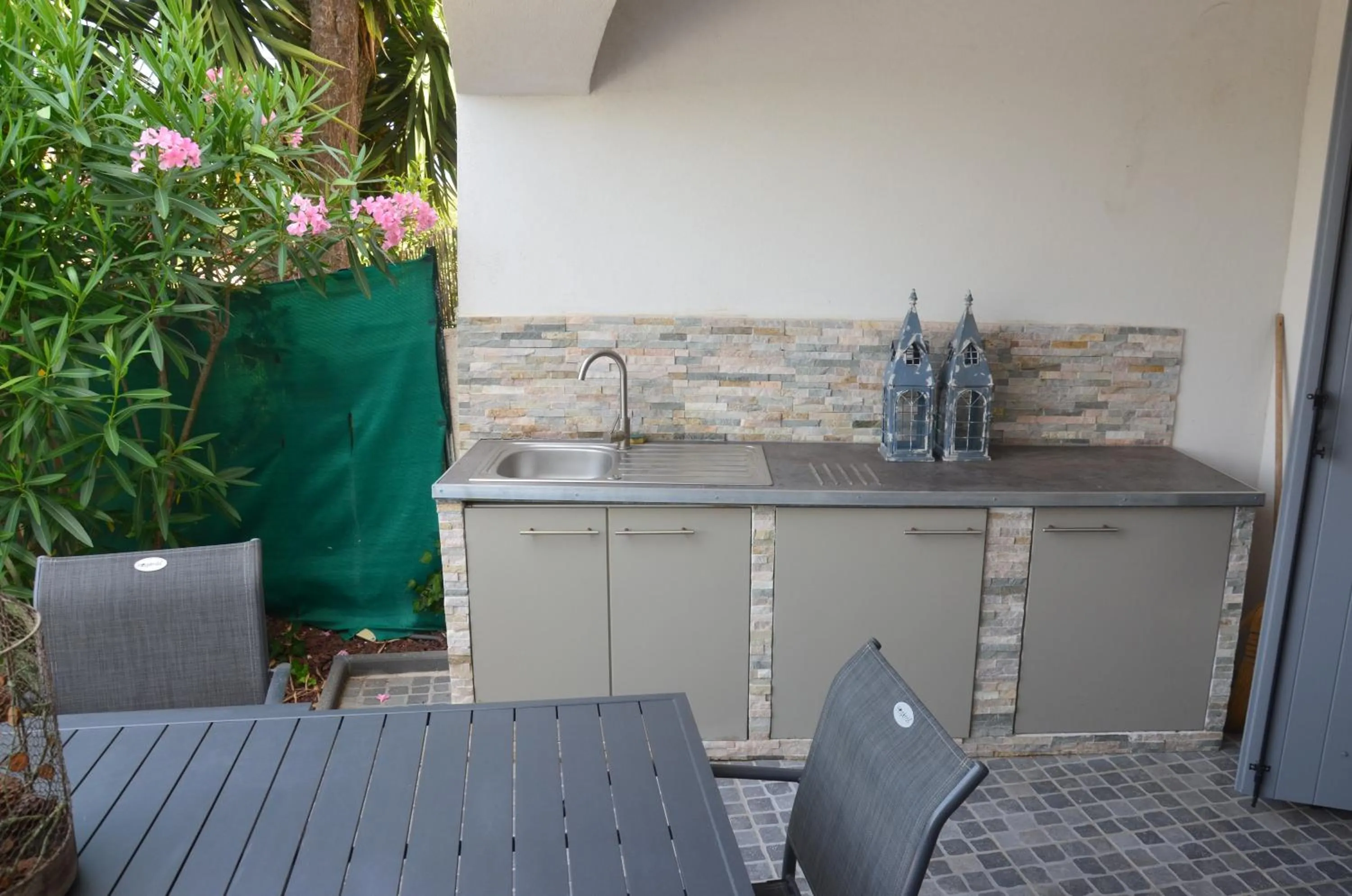 Belle maison avec piscine dans les hauteurs à Saint Raphael