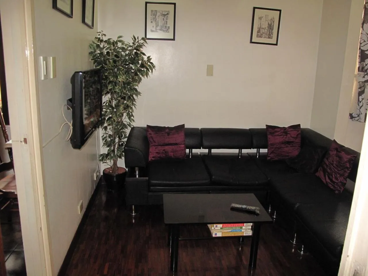 TV and multimedia in Makati Suites at Travelers Inn